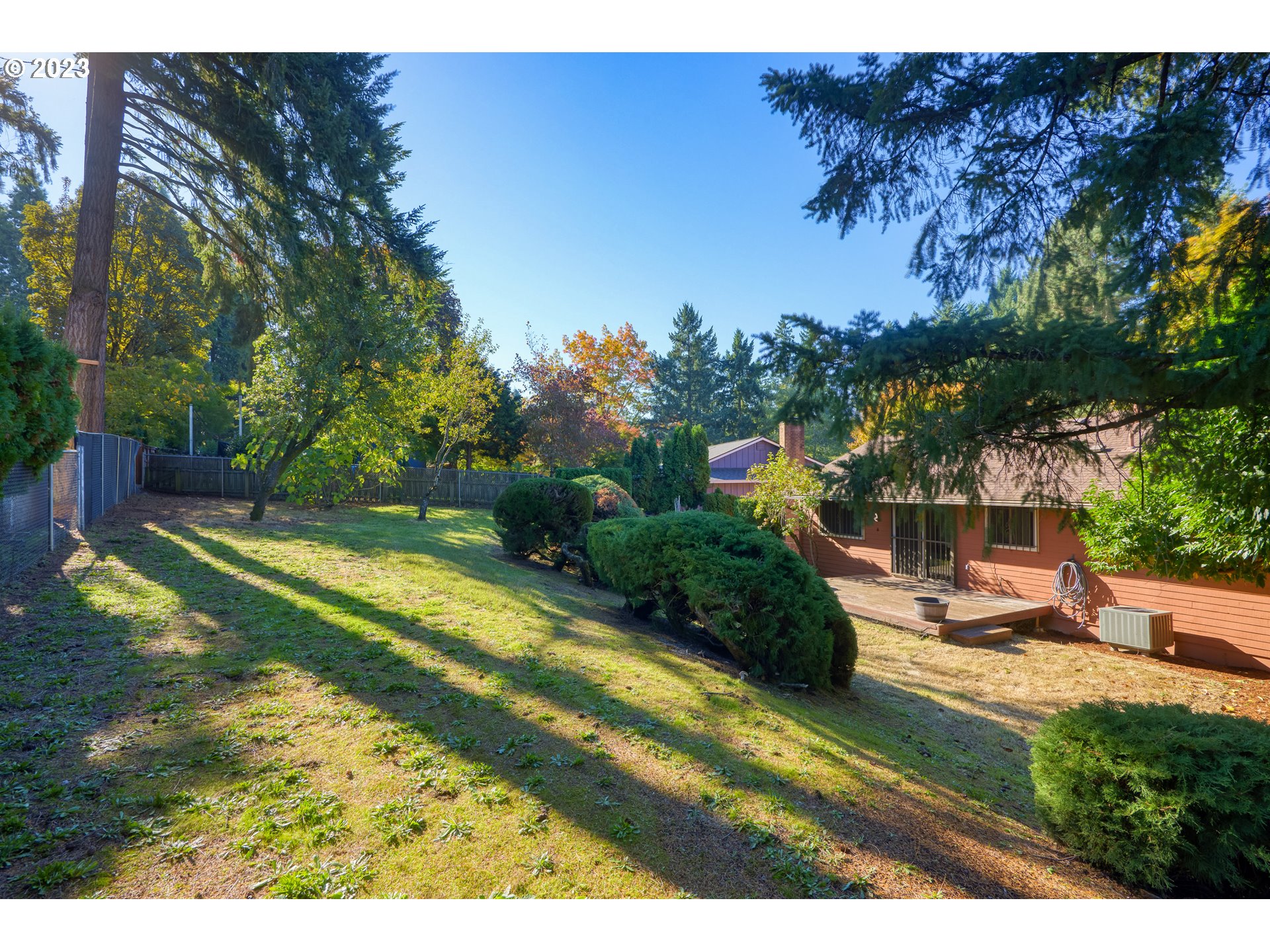 11695 SW FAIRVIEW LN