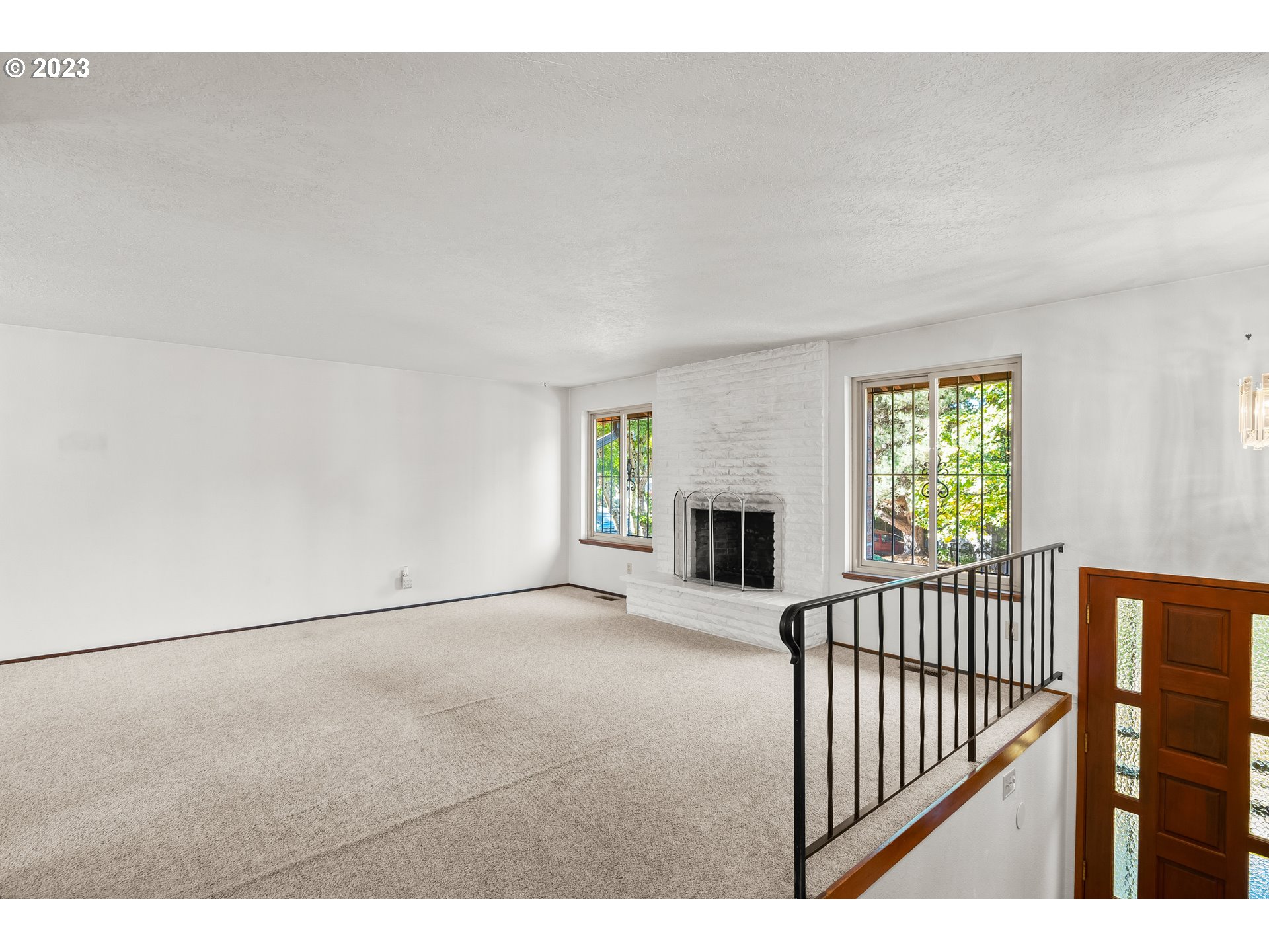 11695 SW FAIRVIEW LN