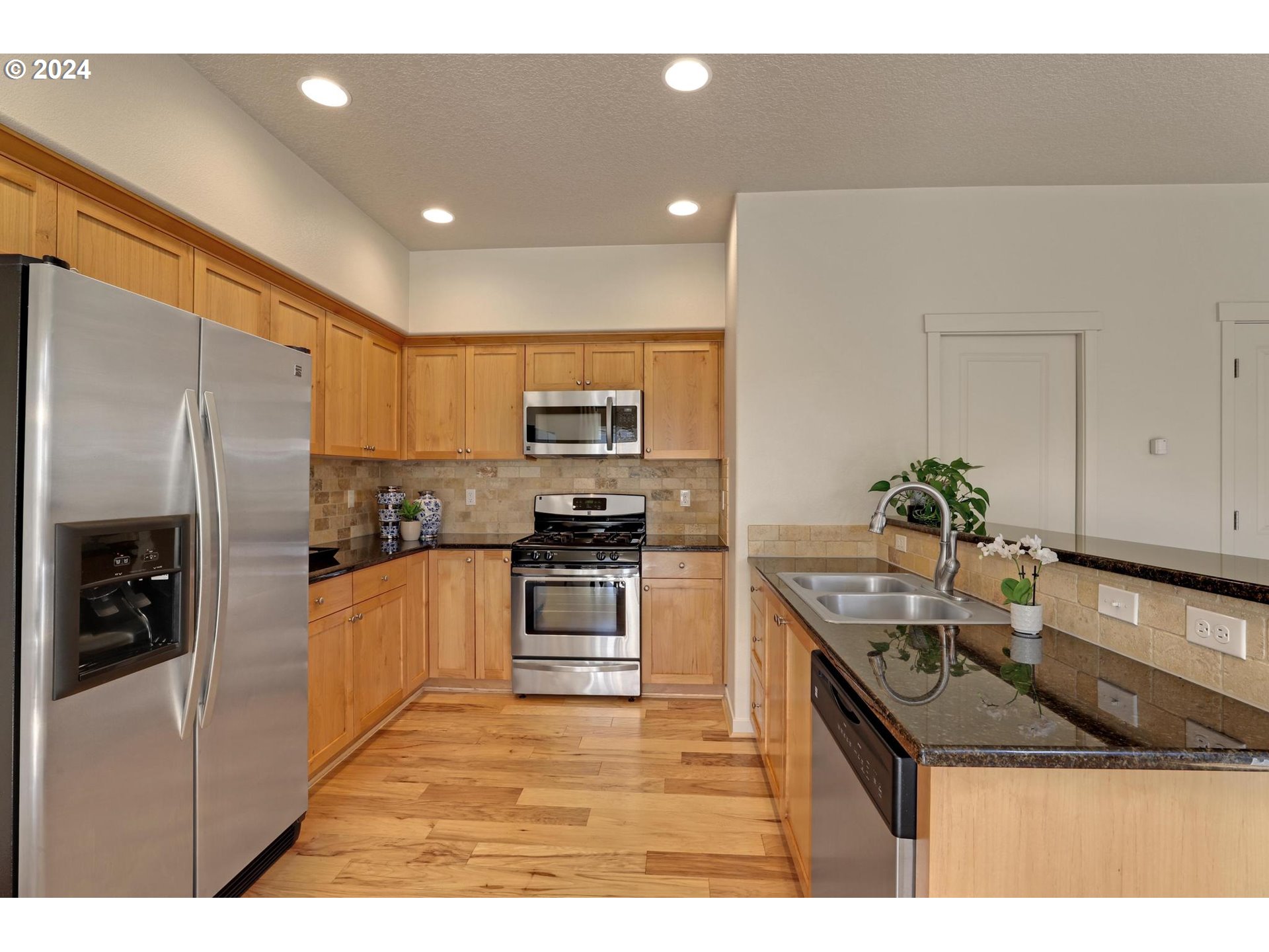 11740 NW CEDAR FALLS DR