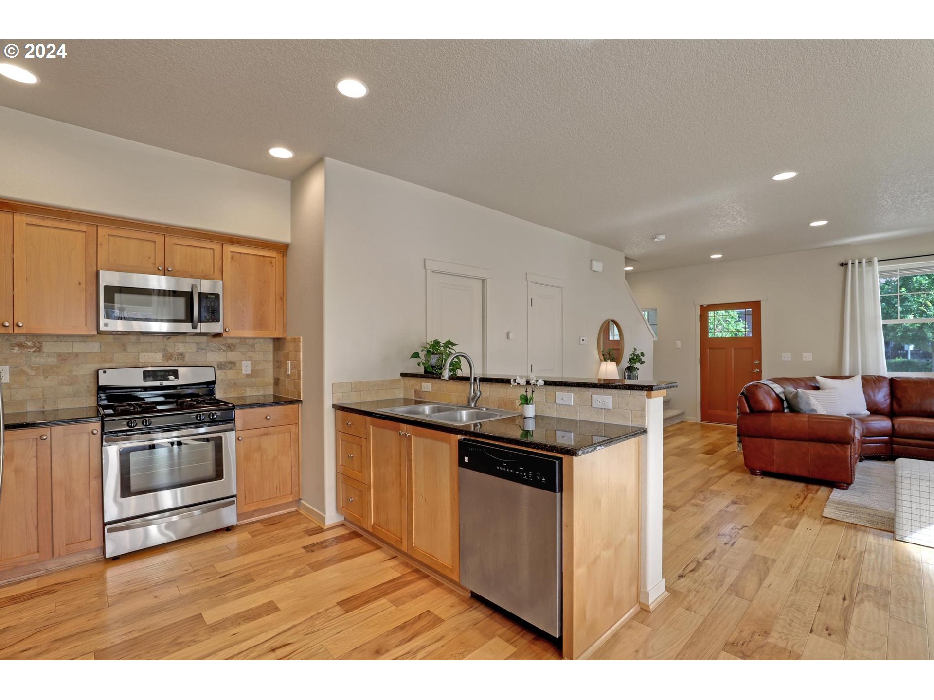 11740 NW CEDAR FALLS DR