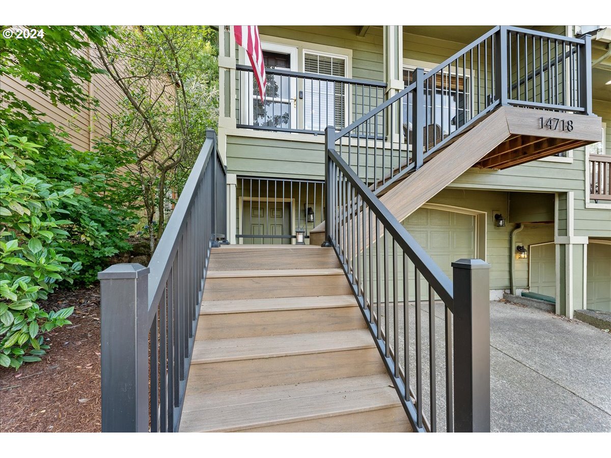 14718 SW CATALINA DR