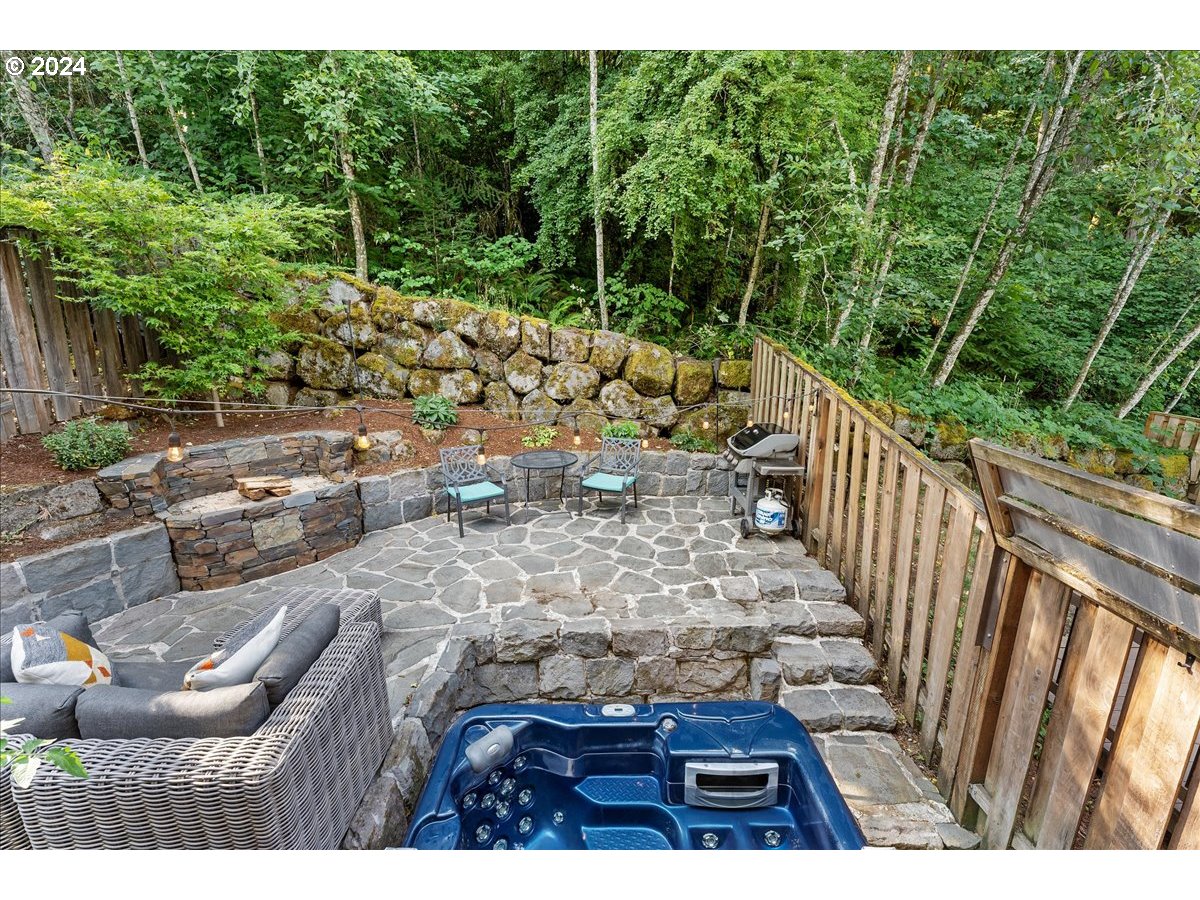 14718 SW CATALINA DR