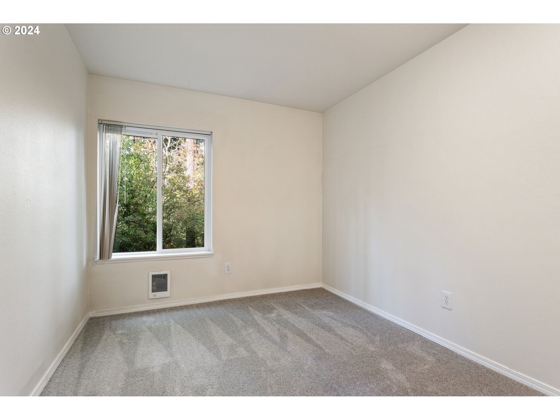 8720 SW TUALATIN RD Unit: 122