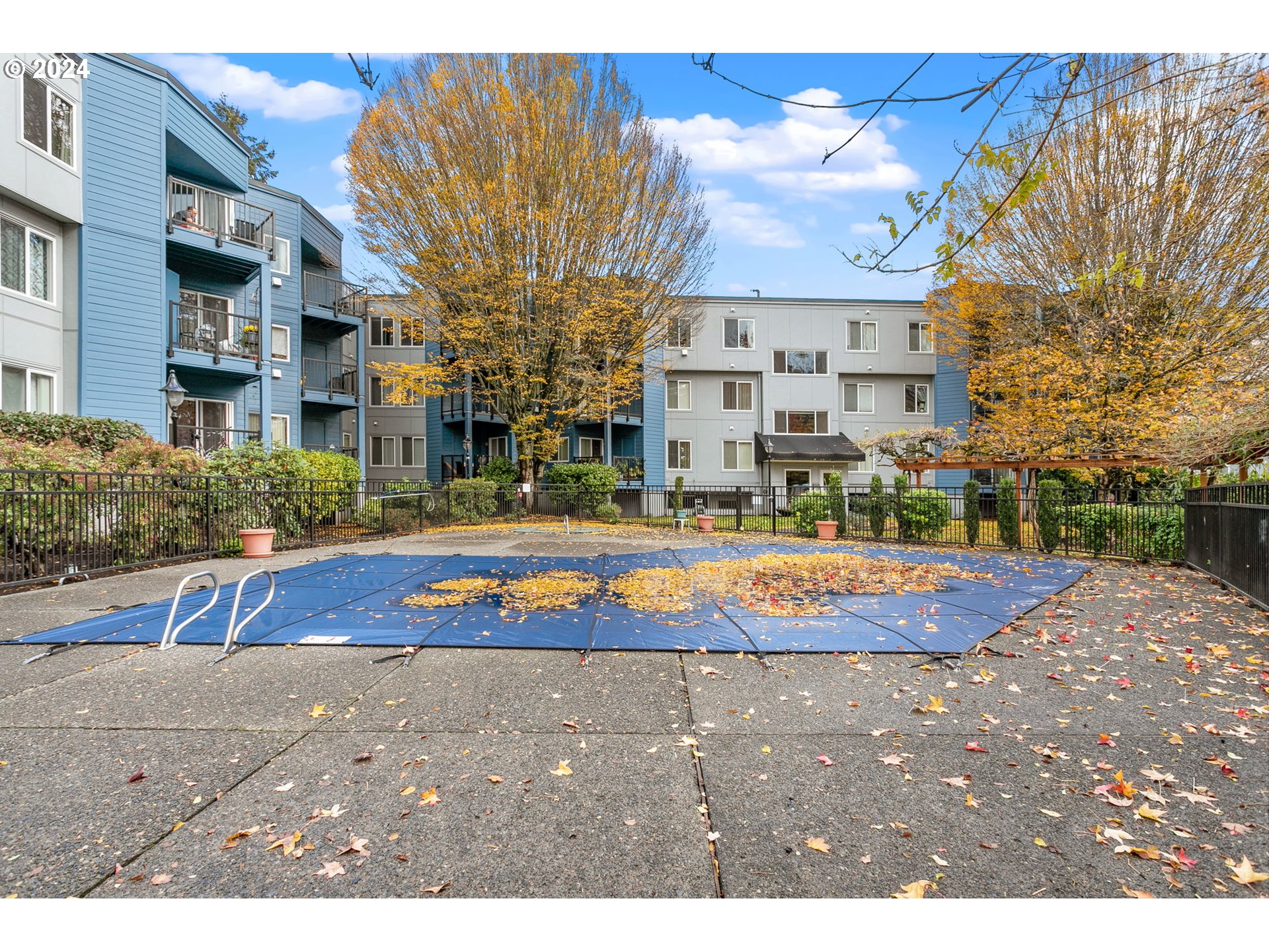 8720 SW TUALATIN RD Unit: 122