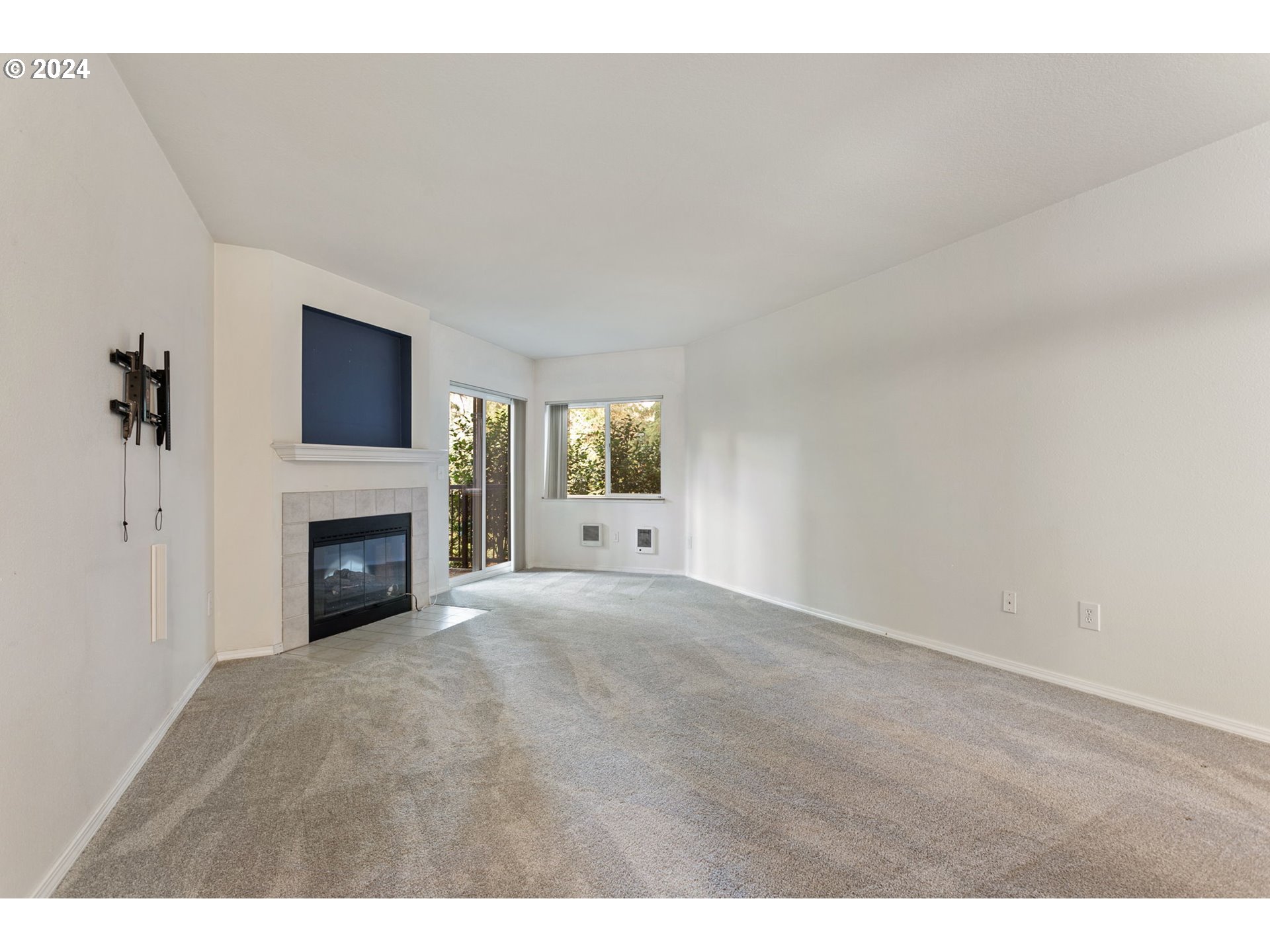 8720 SW TUALATIN RD Unit: 122