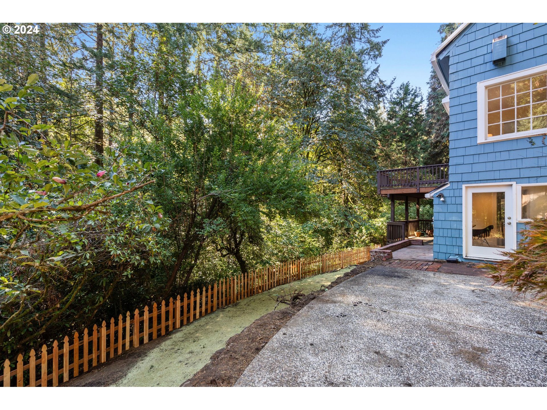 2770 SW TALBOT RD