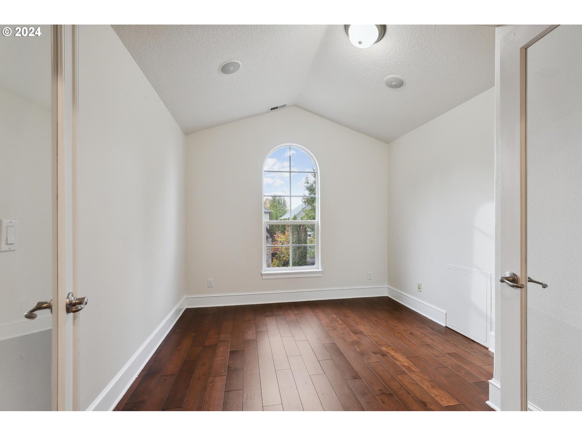 12845 NW FOREST SPRING LN