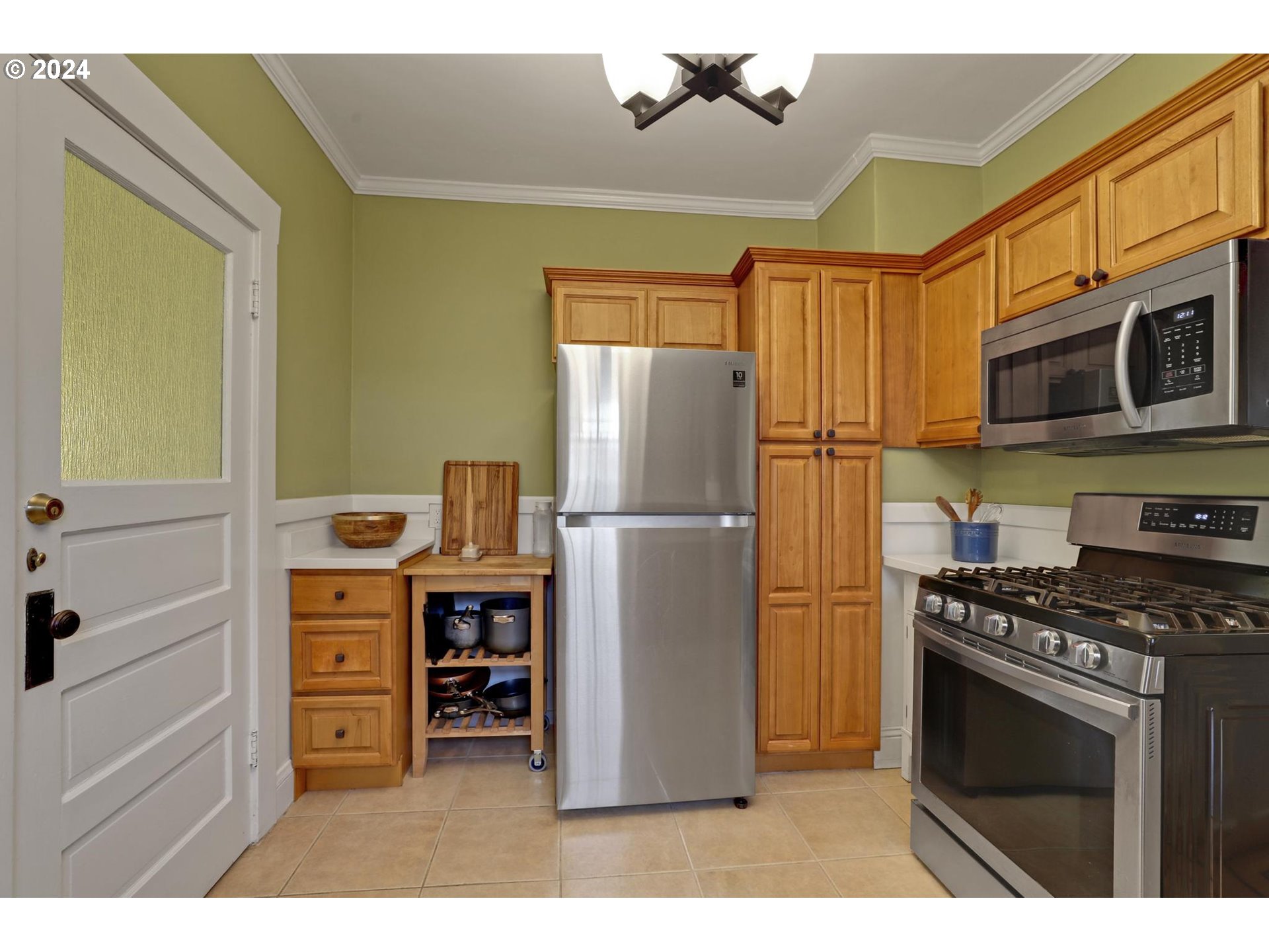 1719 SE CESAR E CHAVEZ BLVD