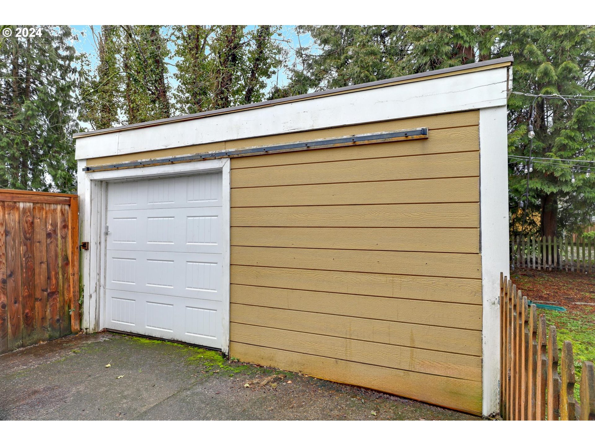 1719 SE CESAR E CHAVEZ BLVD