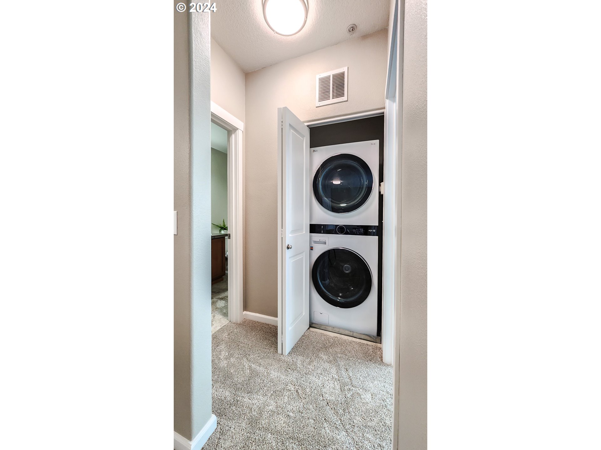 715 NW FALLING WATERS LN 303