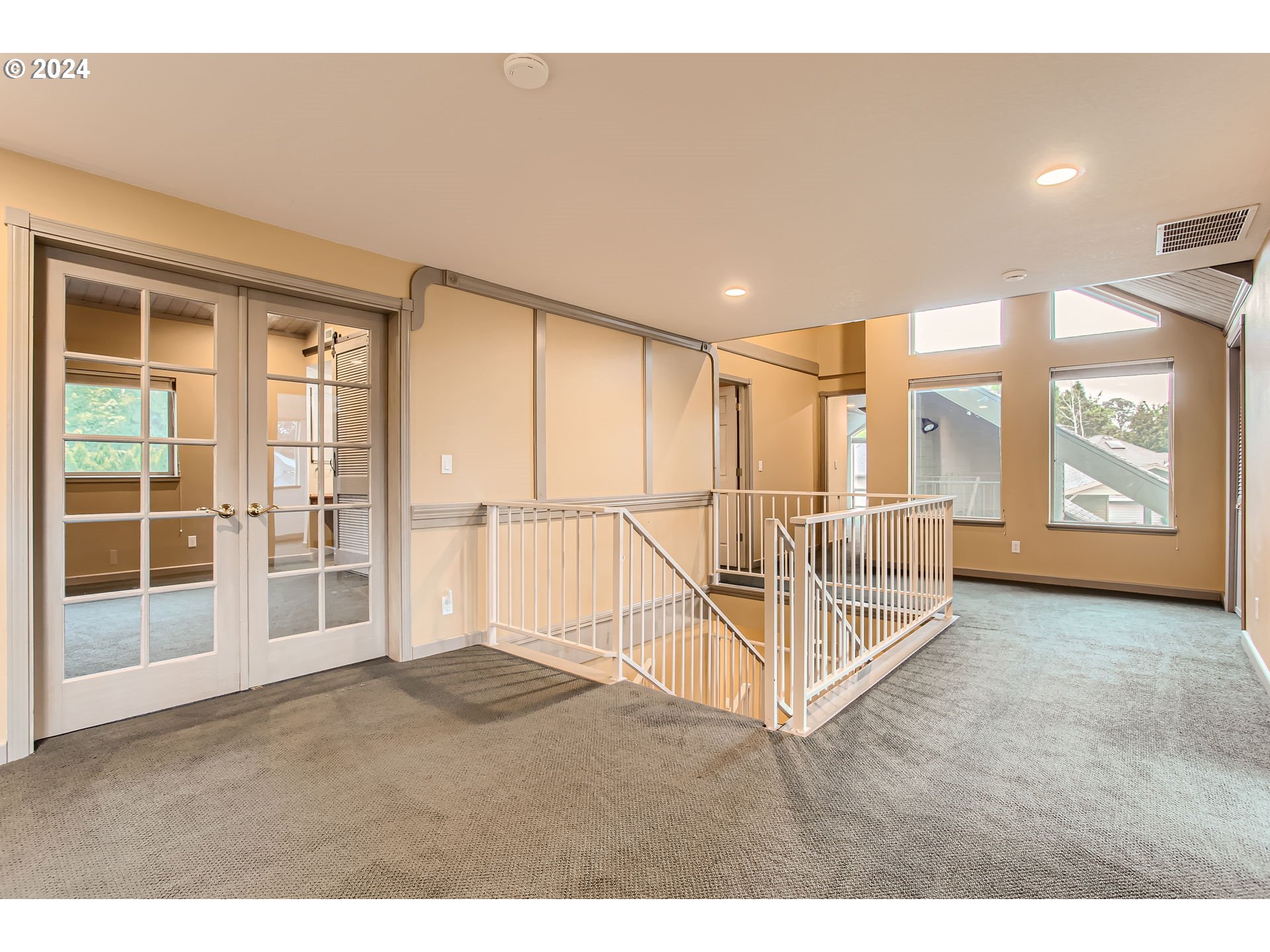 2370 NE JACKSON SCHOOL RD