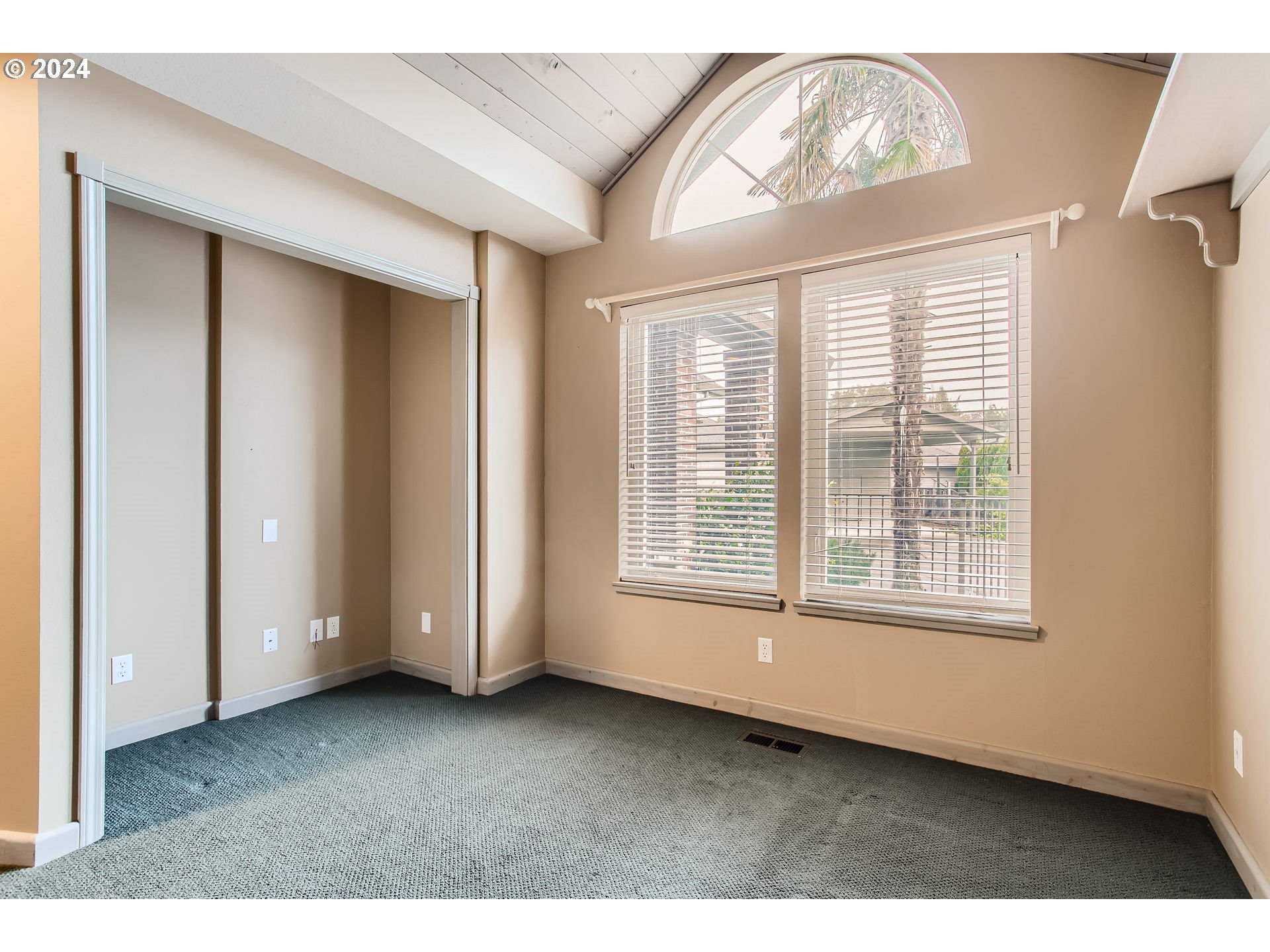 2370 NE JACKSON SCHOOL RD