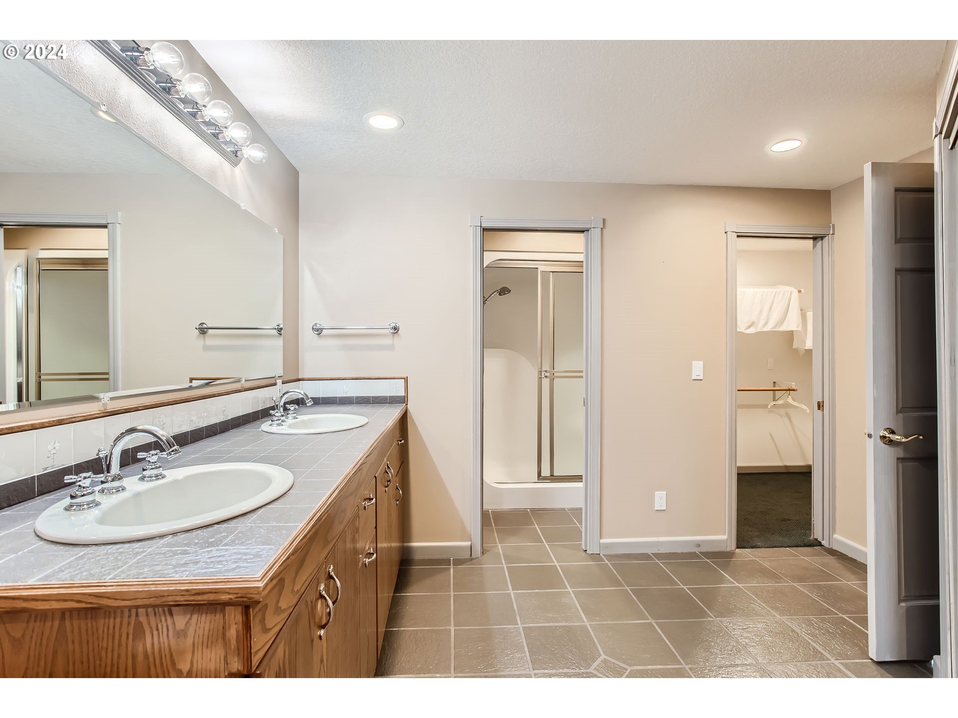 2370 NE JACKSON SCHOOL RD