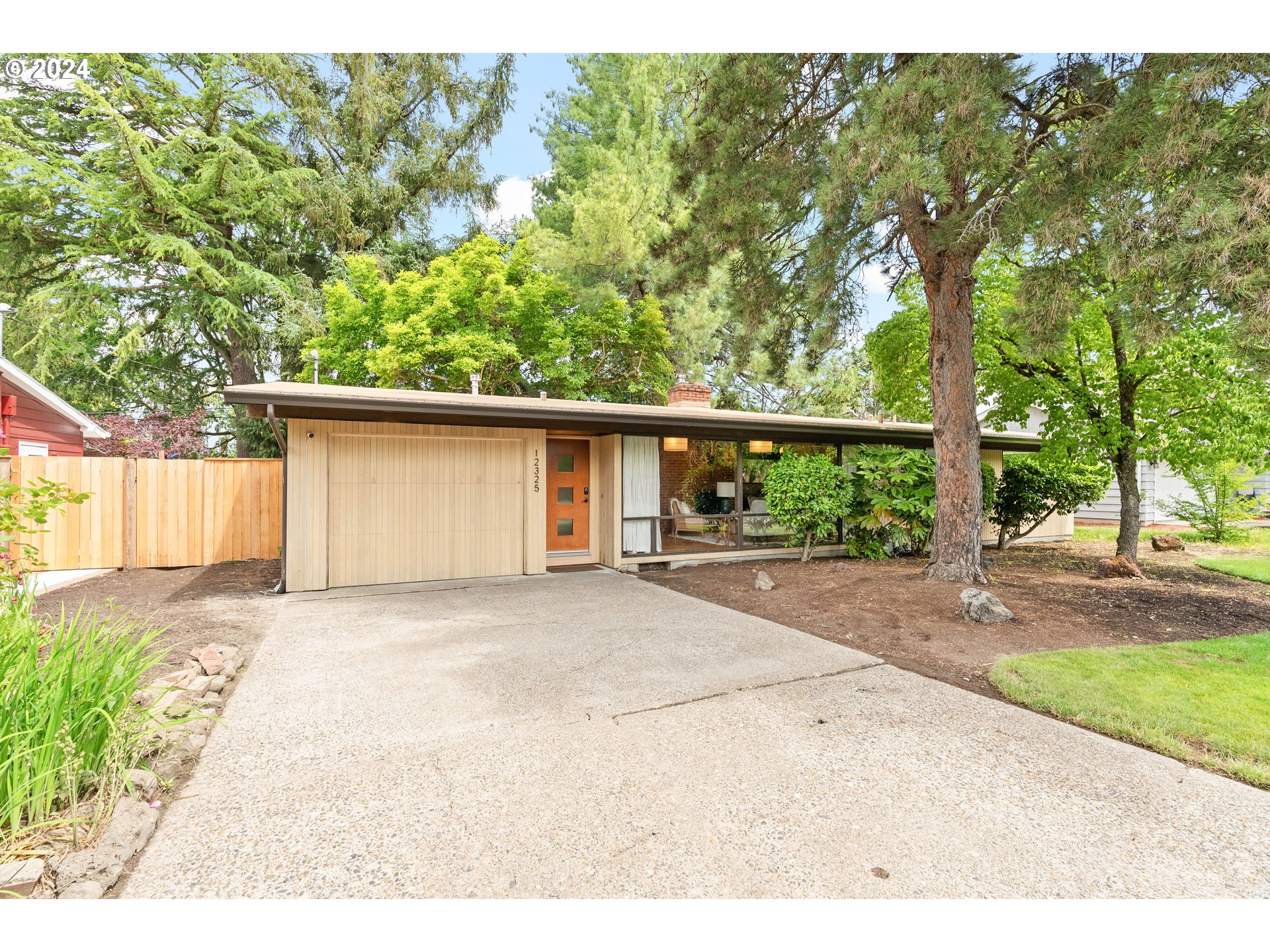 12325 SW PARK WAY SW