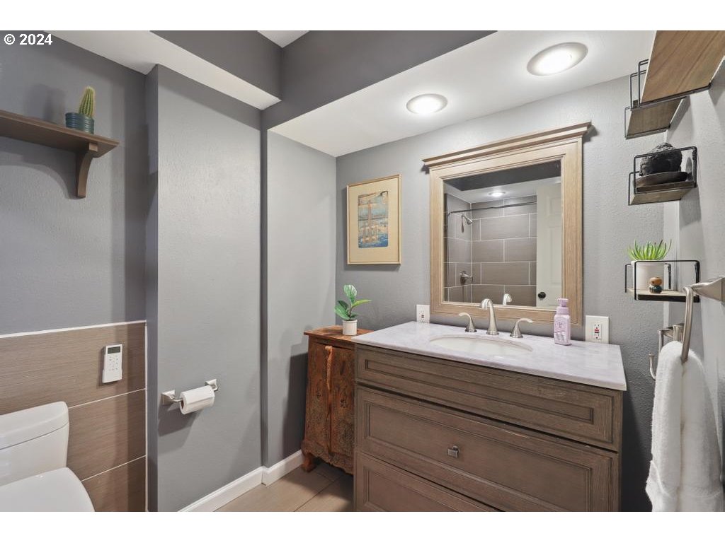 7530 NW SKYLINE BLVD