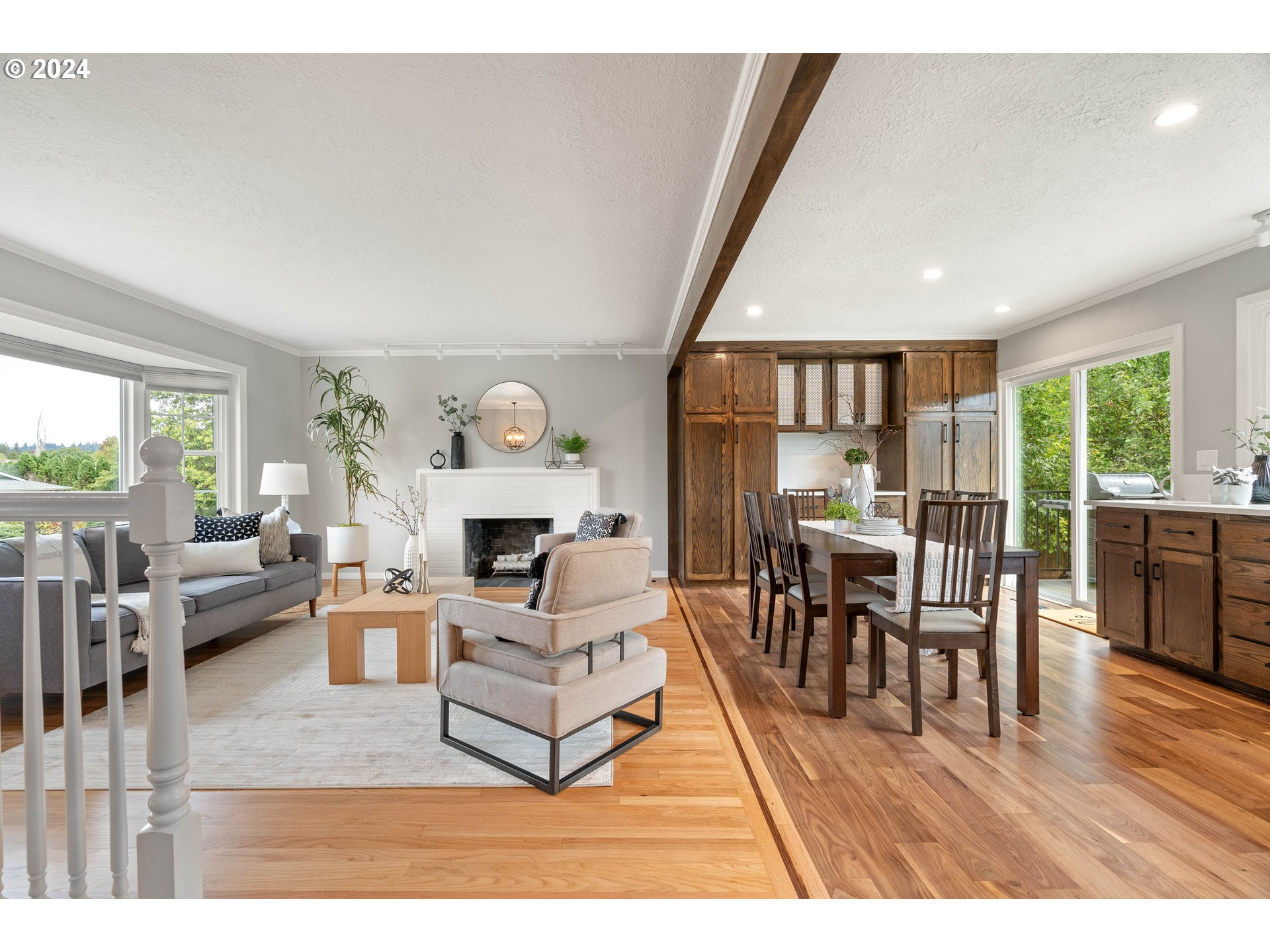 12920 SW FOOTHILL DR