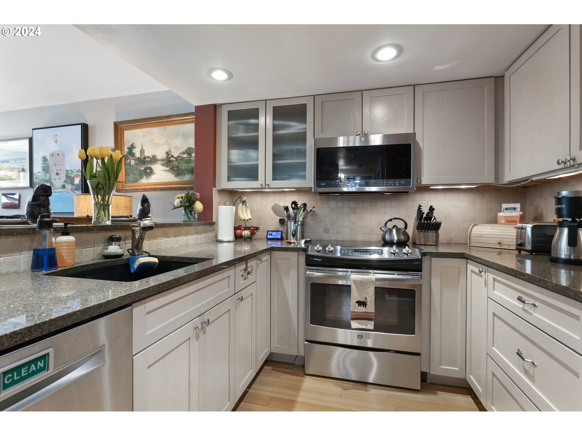 6605 W BURNSIDE RD 154