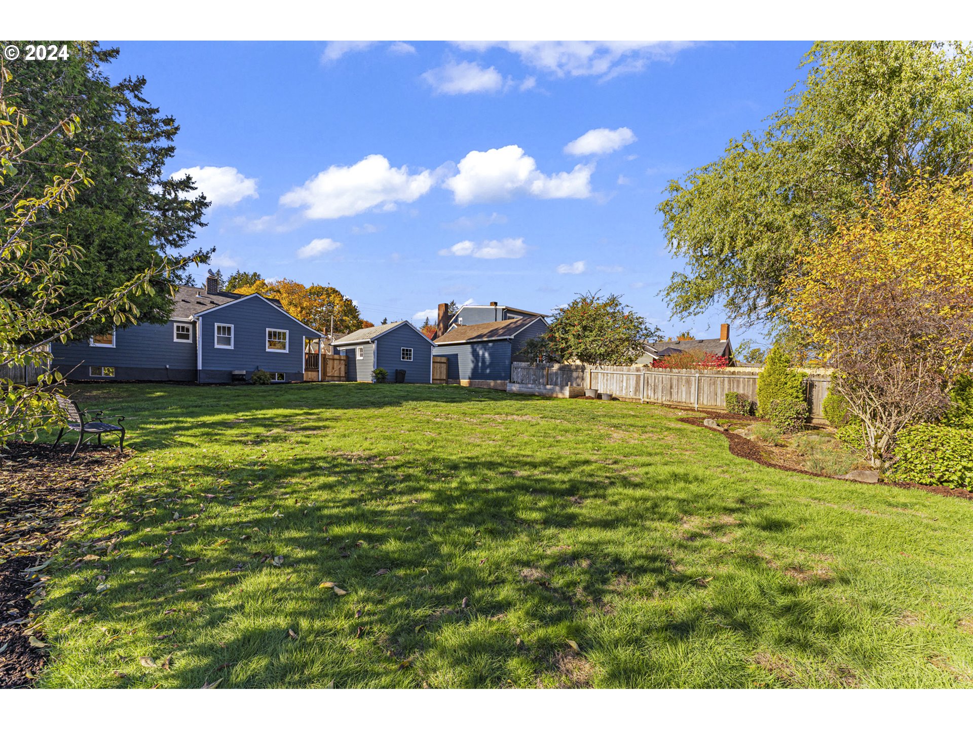 62 NW AVA AVE