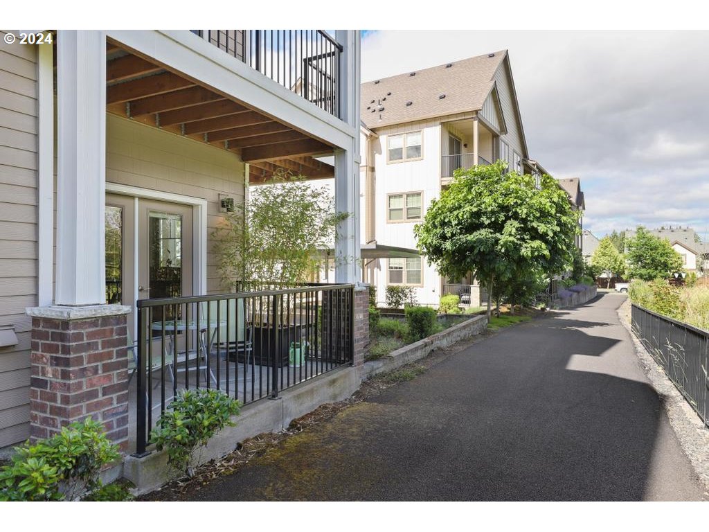 16405 NW CHADWICK WAY 102