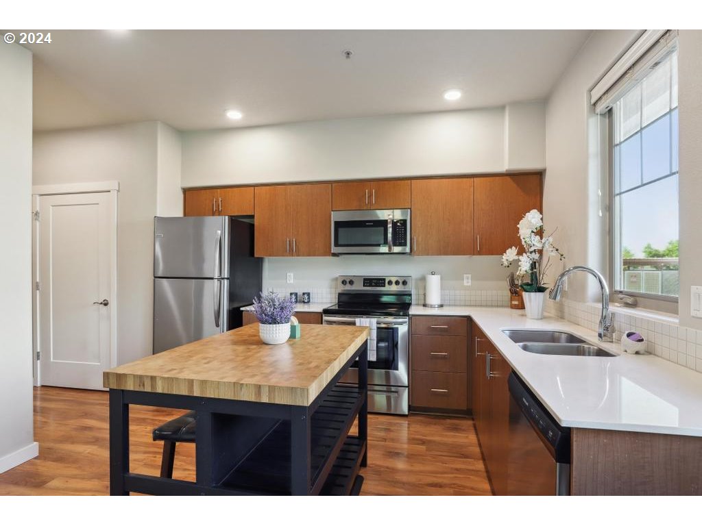 16405 NW CHADWICK WAY 102