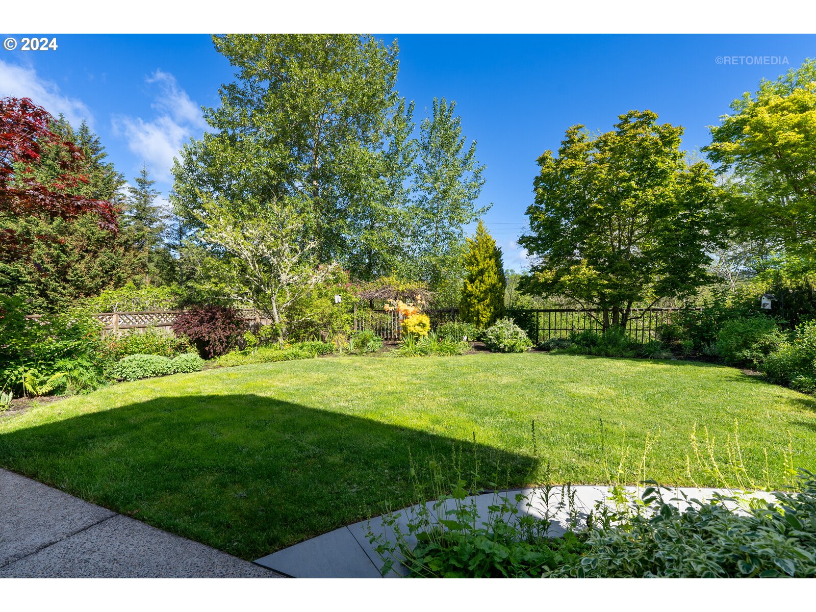 14261 NW GREENWOOD DR