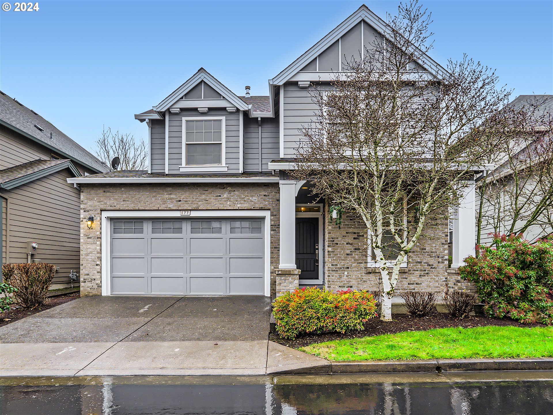 177 NE IRONCREEK TER