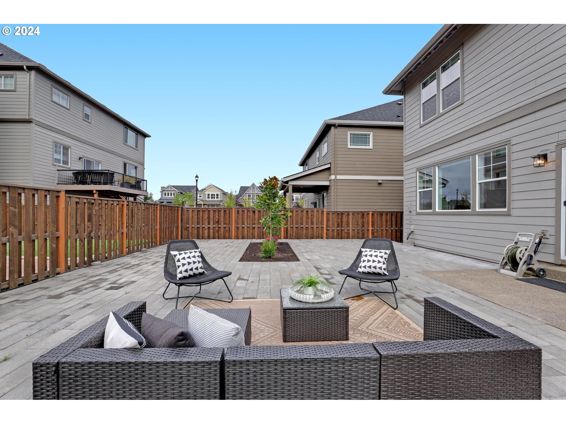 16698 SW SUNSHINE COAST ST