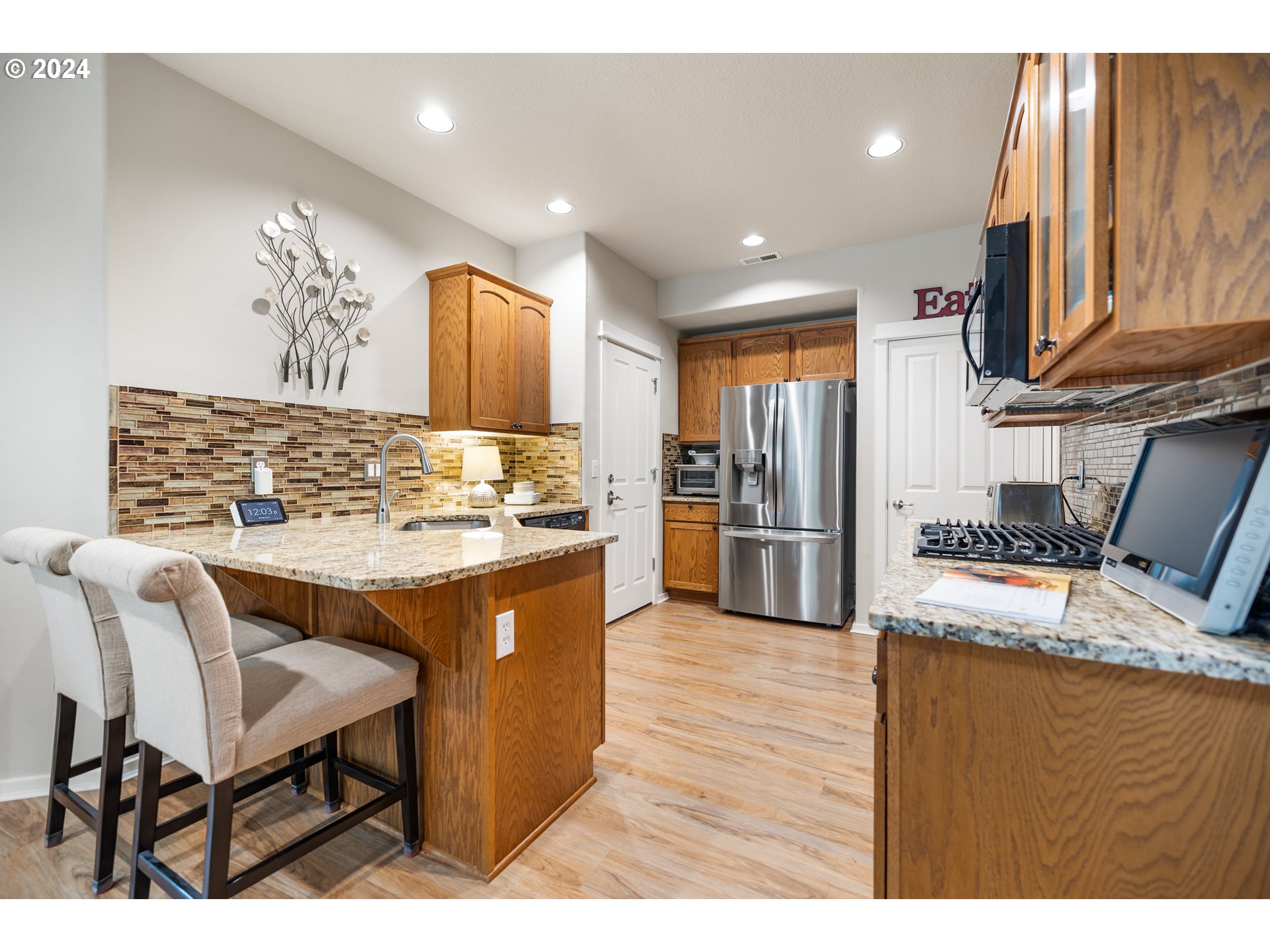 7163 NE STONEWATER ST