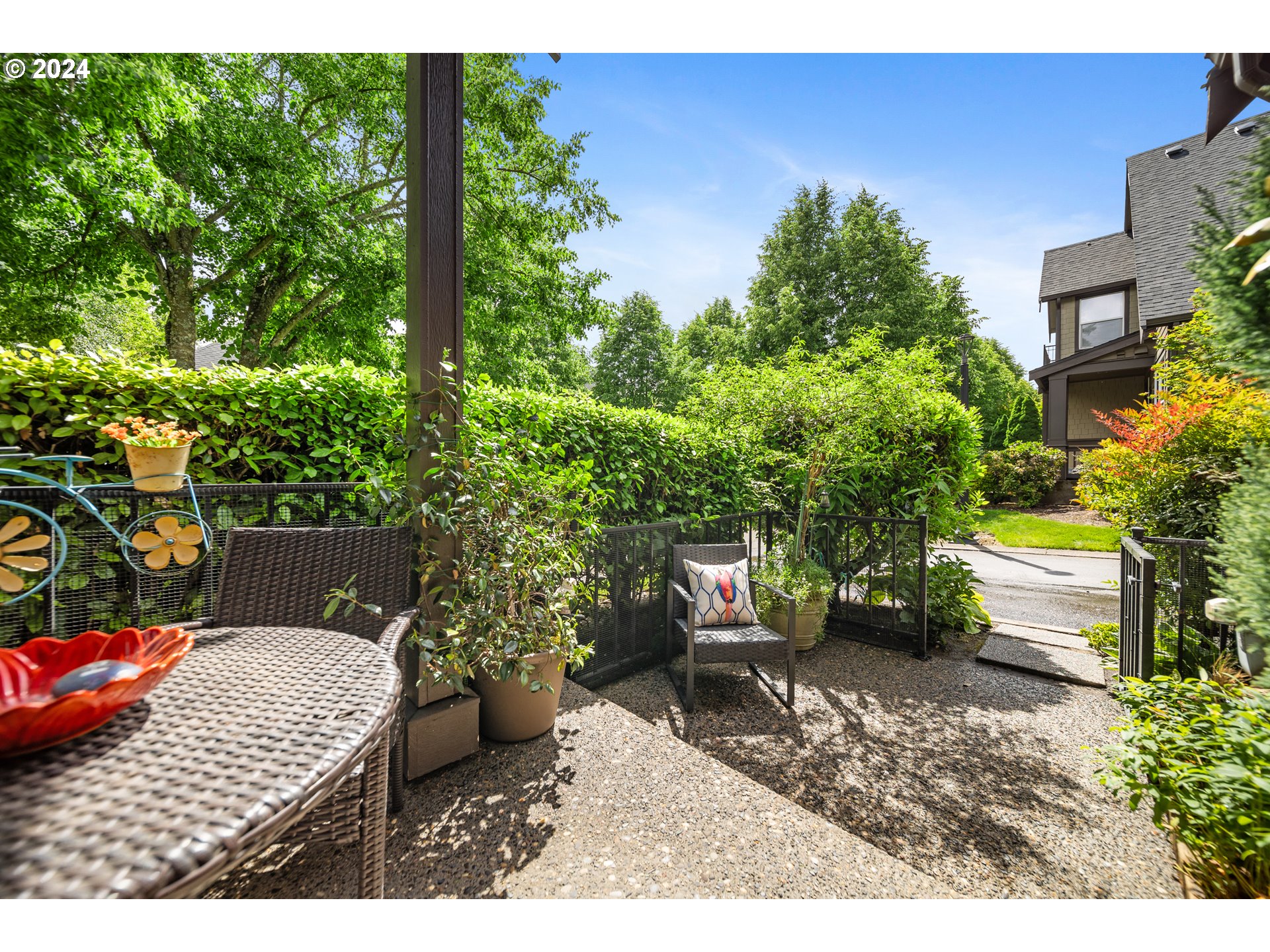 7163 NE STONEWATER ST