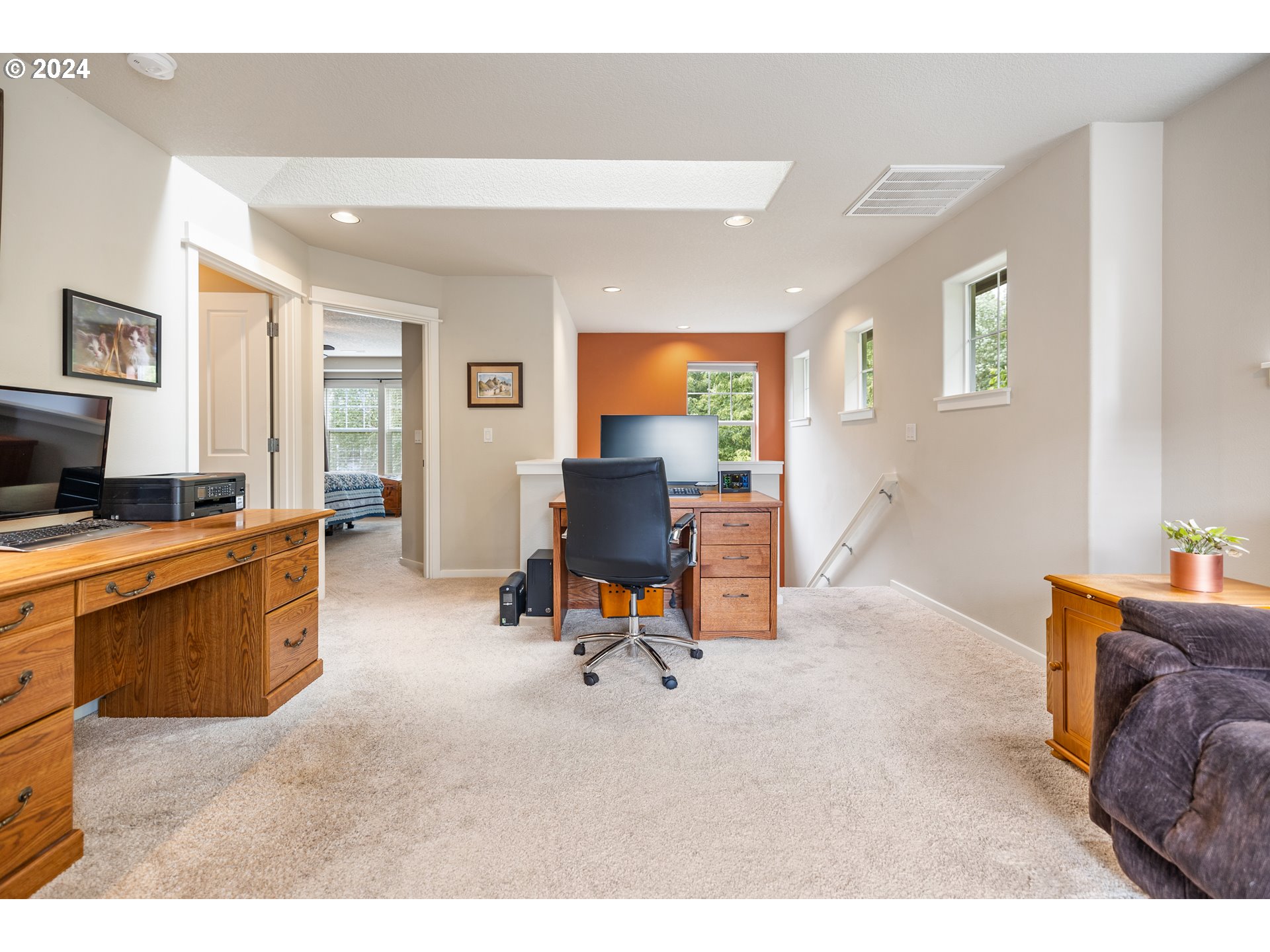 7163 NE STONEWATER ST