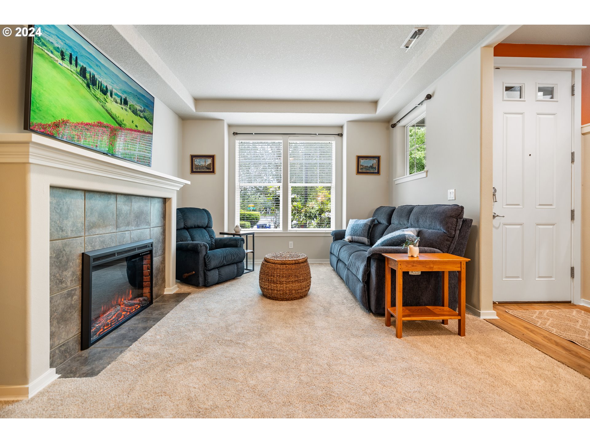 7163 NE STONEWATER ST