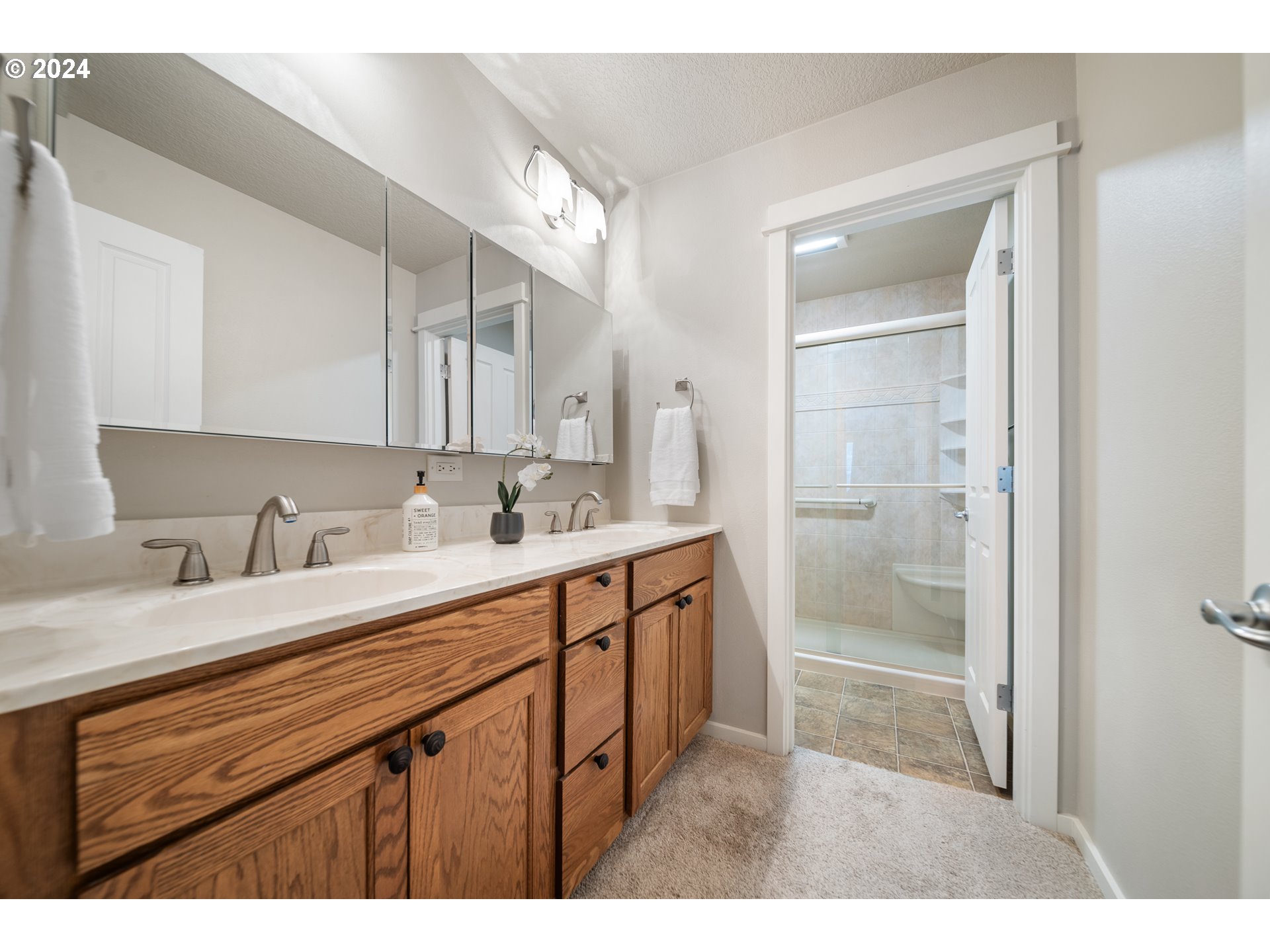 7163 NE STONEWATER ST