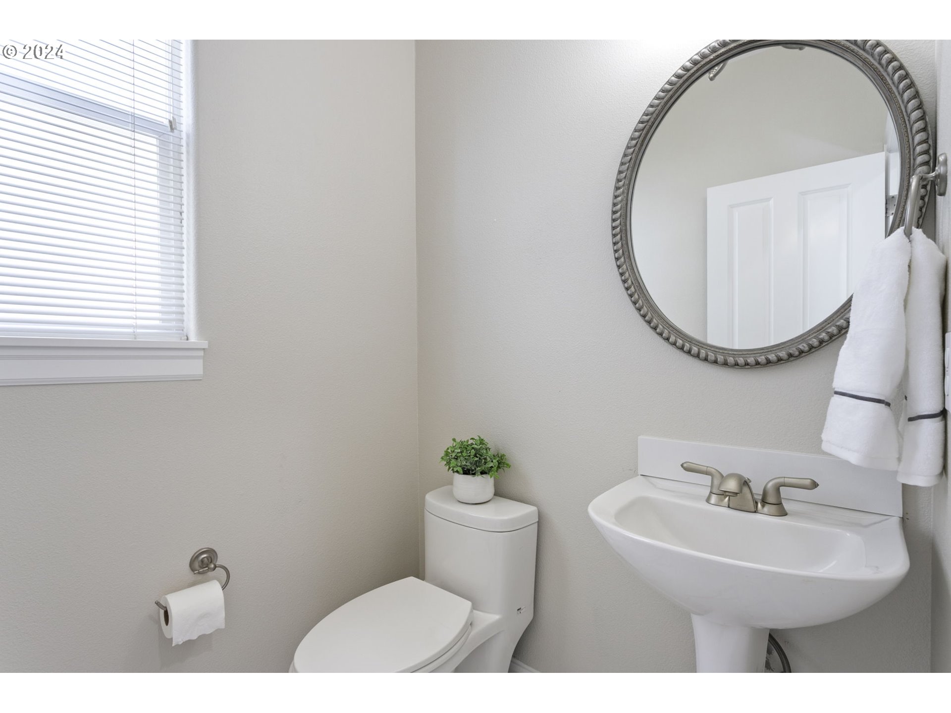 12636 NW FOREST SPRING LN