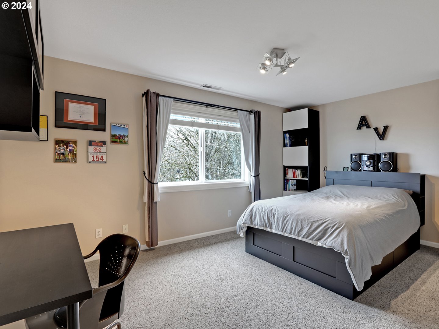 8033 NW HAZELTINE ST