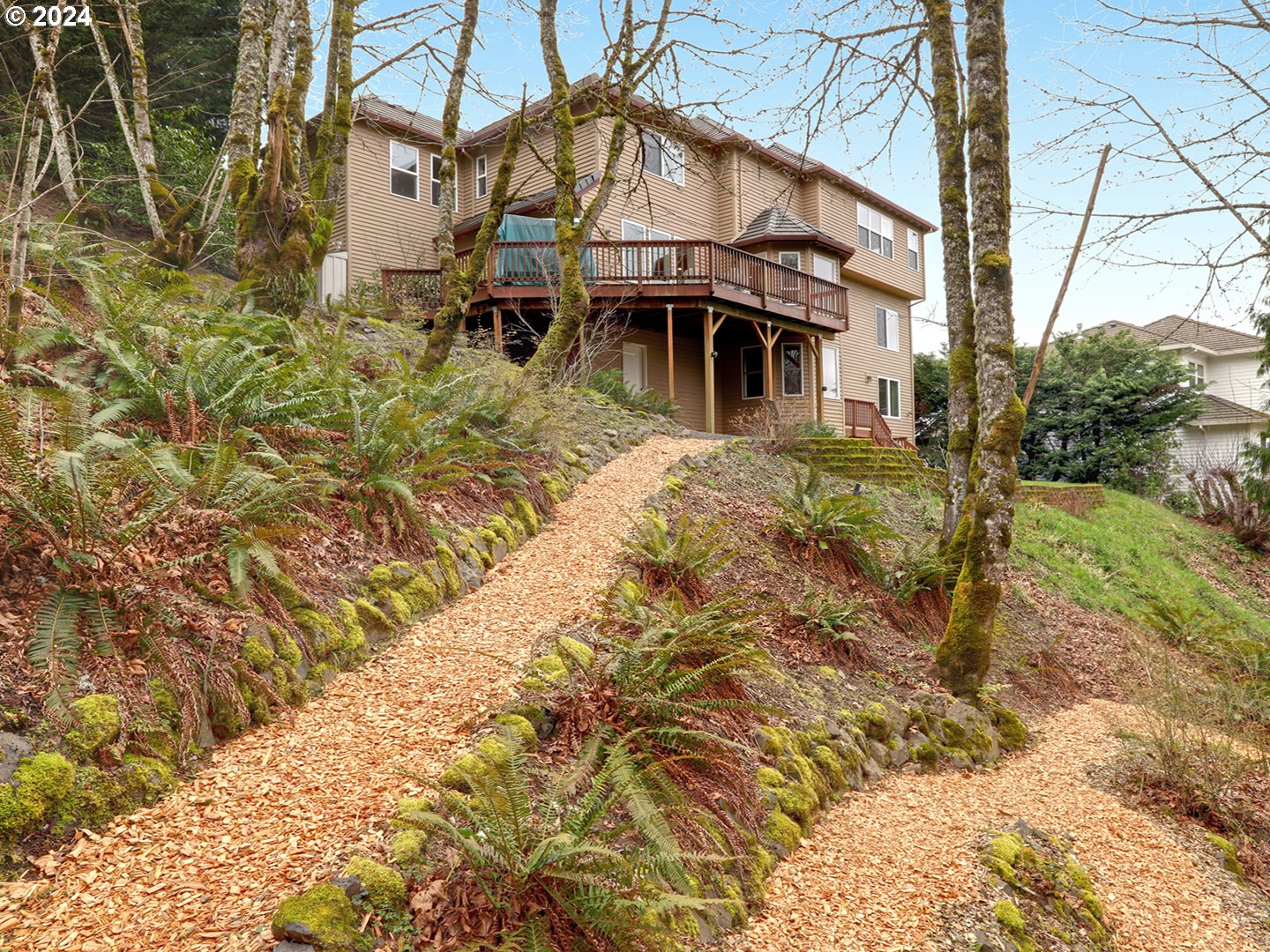 8033 NW HAZELTINE ST