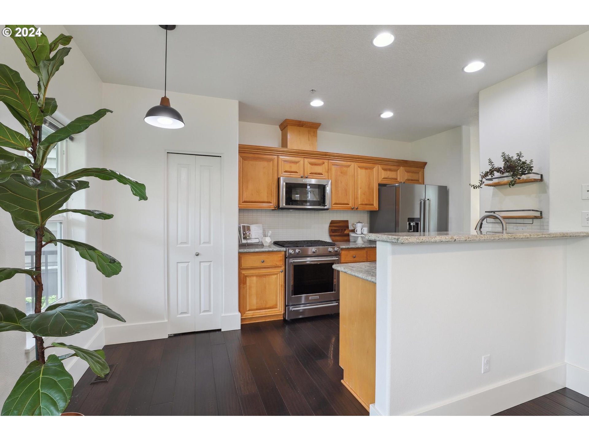 800 NW 118TH AVE 101