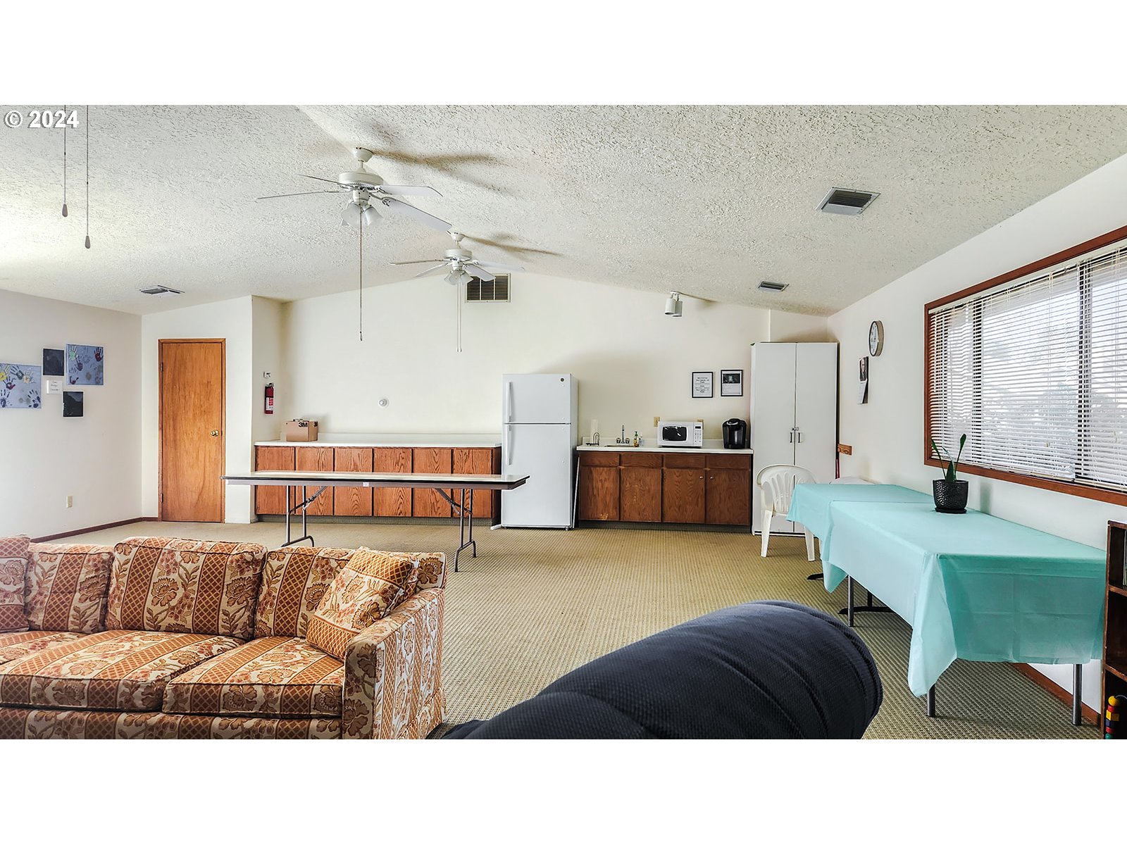 2933 SE BLUE BIRD DR