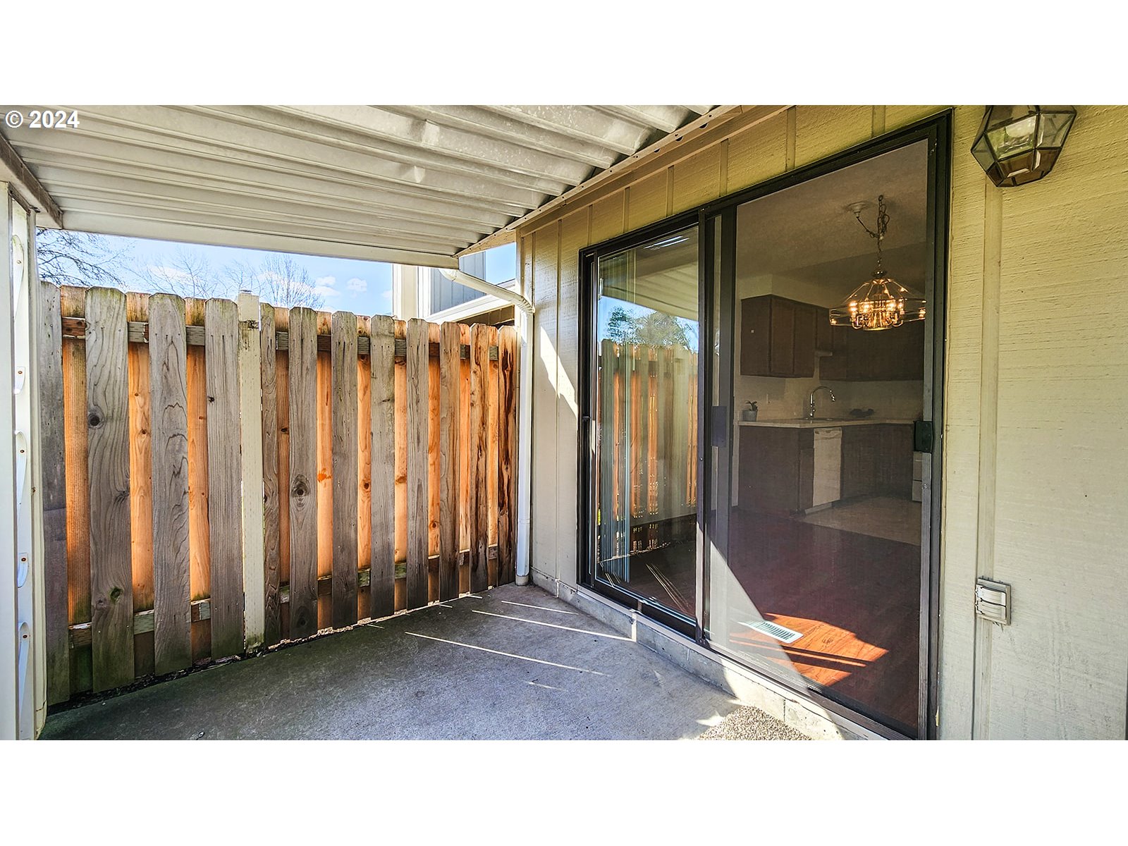 2933 SE BLUE BIRD DR