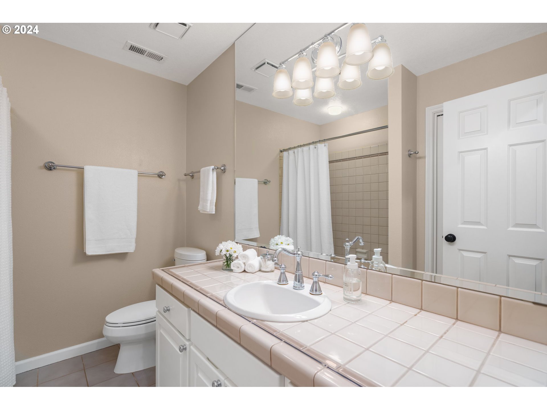 9537 NW BARTHOLOMEW DR