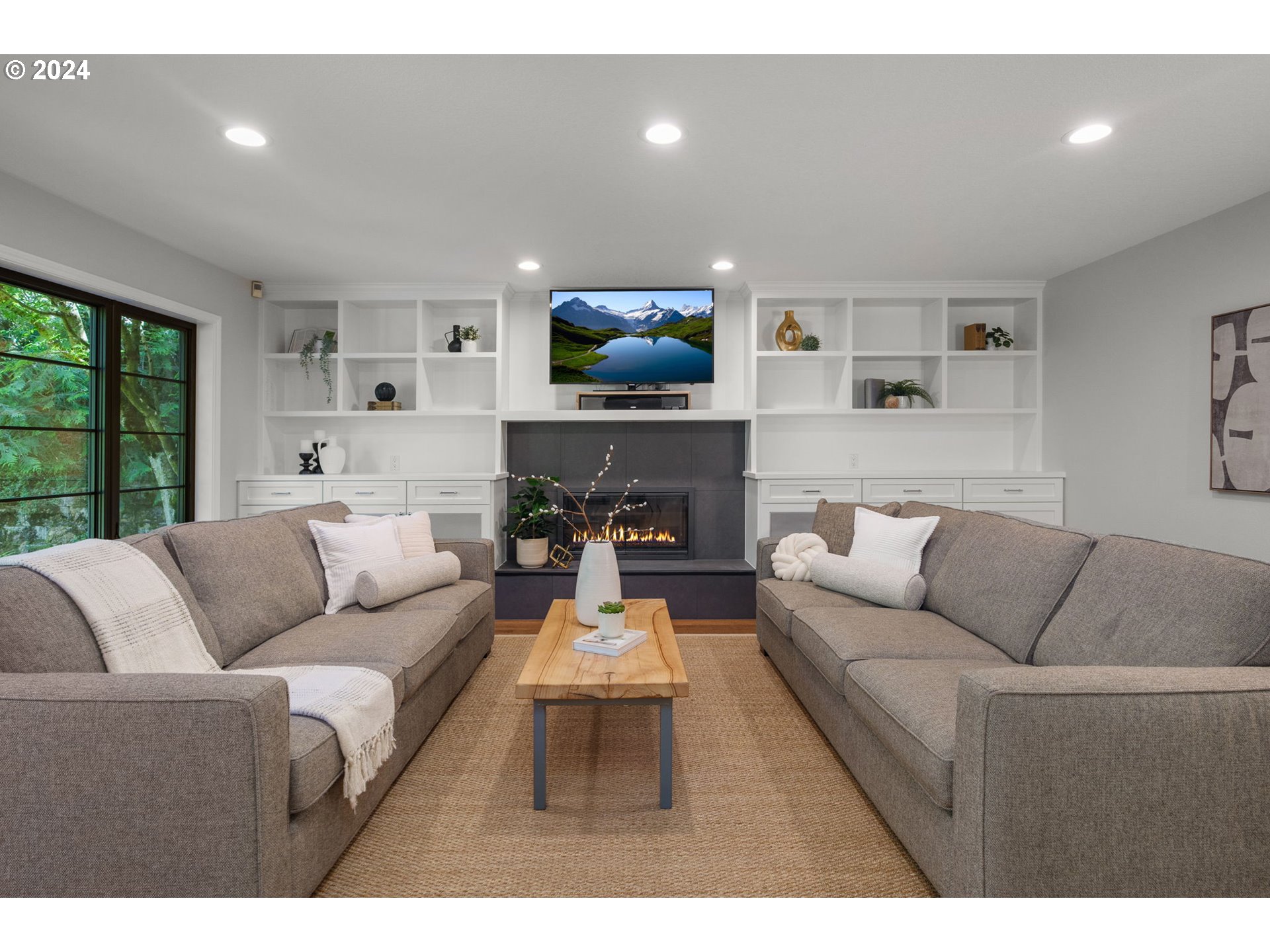 9537 NW BARTHOLOMEW DR