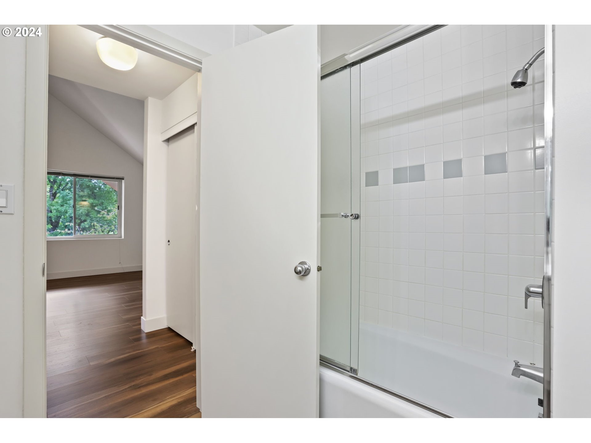 6605 W BURNSIDE RD 140