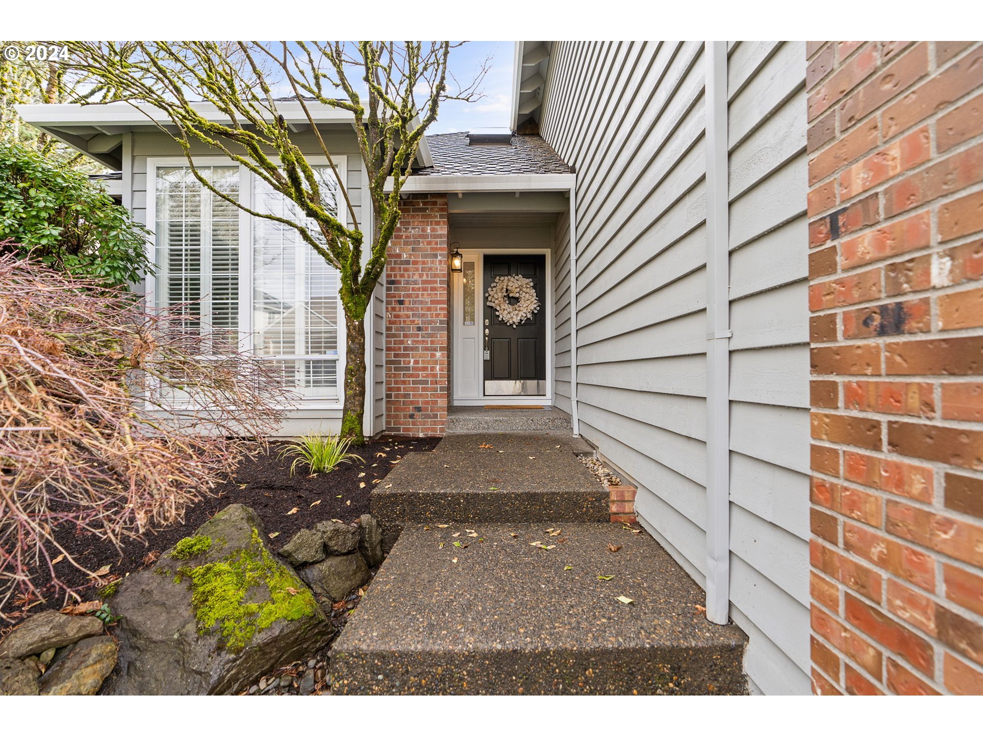 13819 PROVINCIAL HILL DR