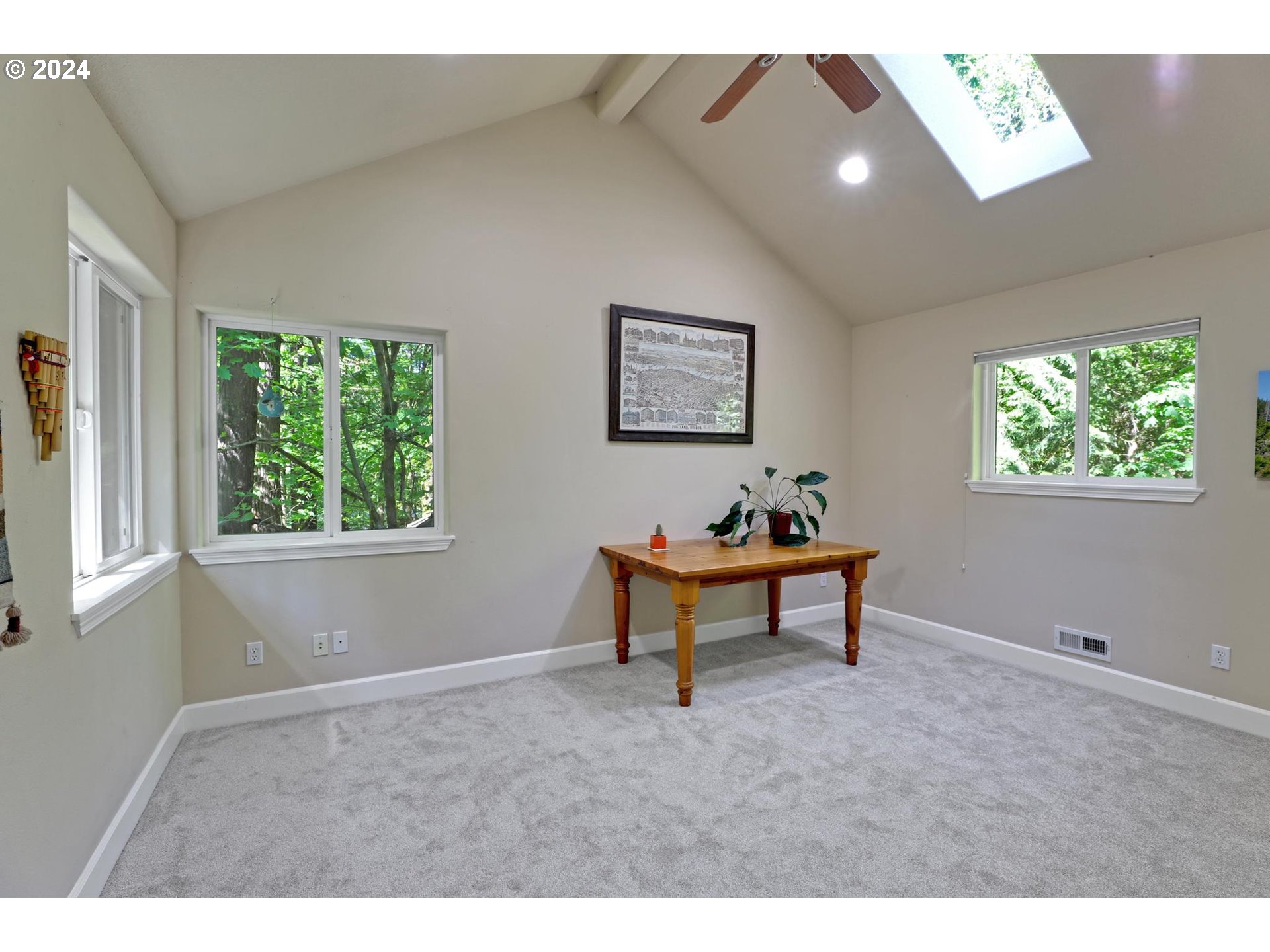 628 SW ARBORETUM CIR