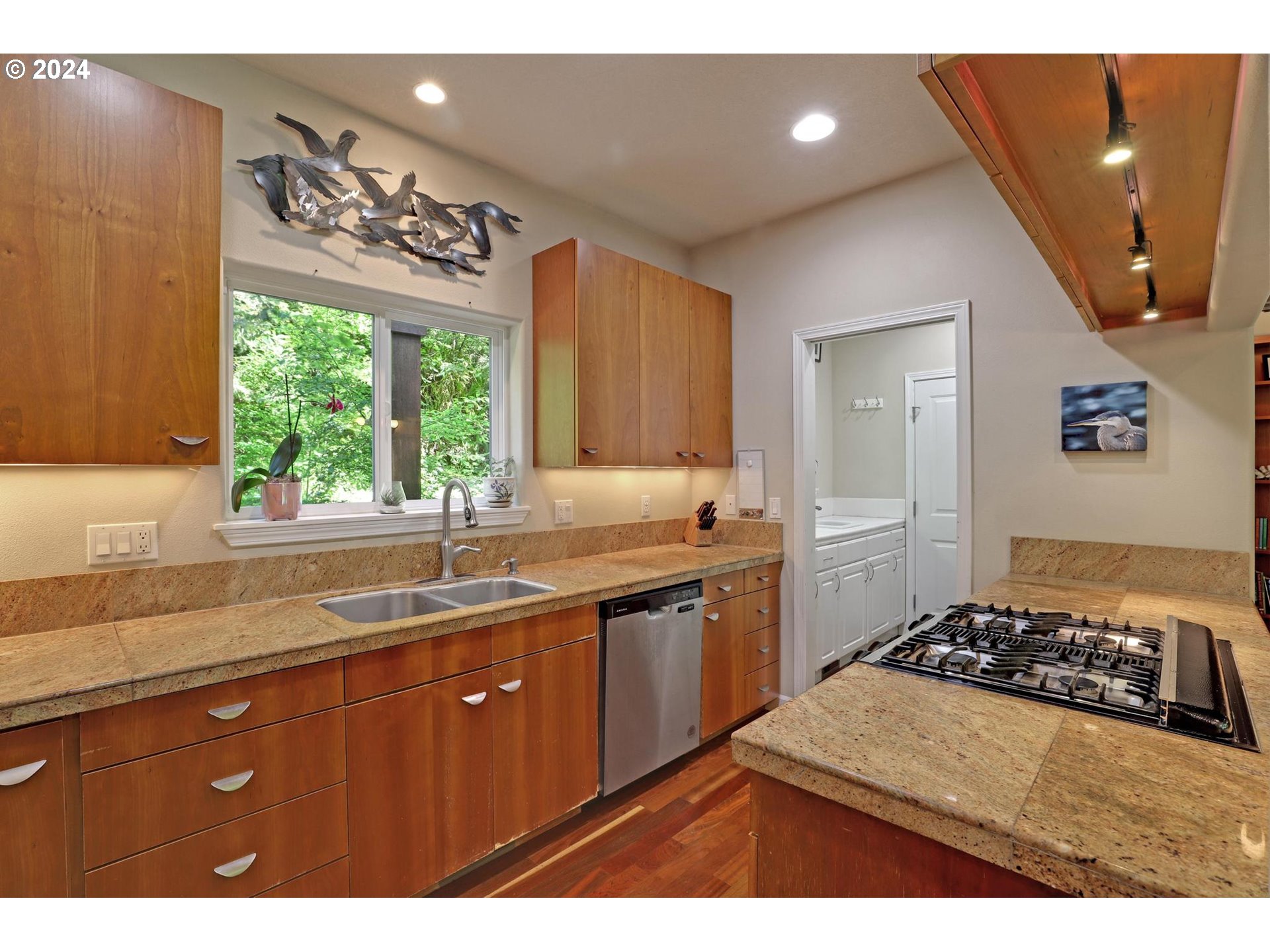 628 SW ARBORETUM CIR