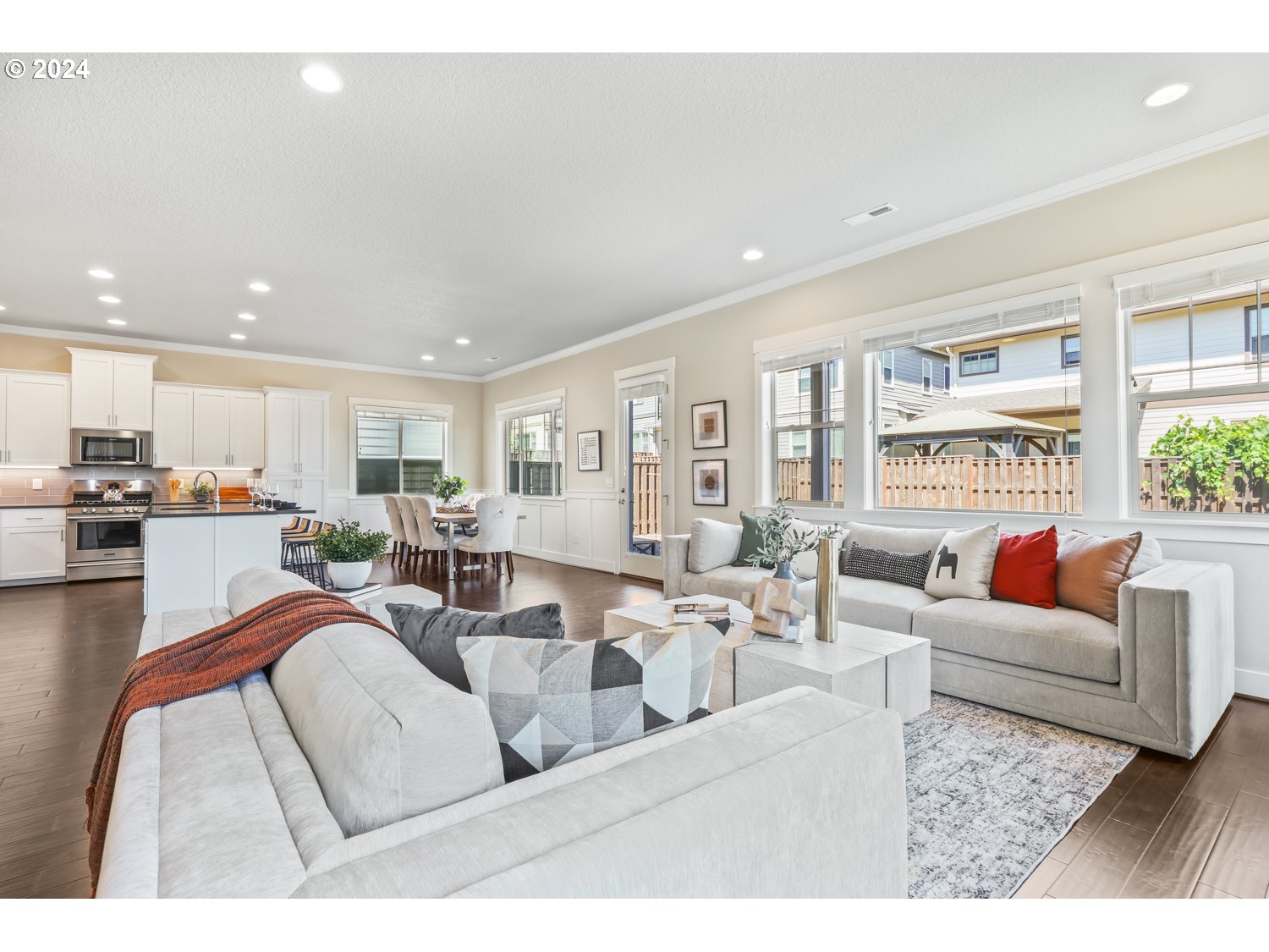 16747 SW LARKSPRING LN