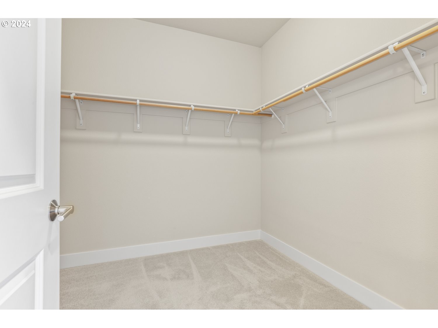 16747 SW LARKSPRING LN