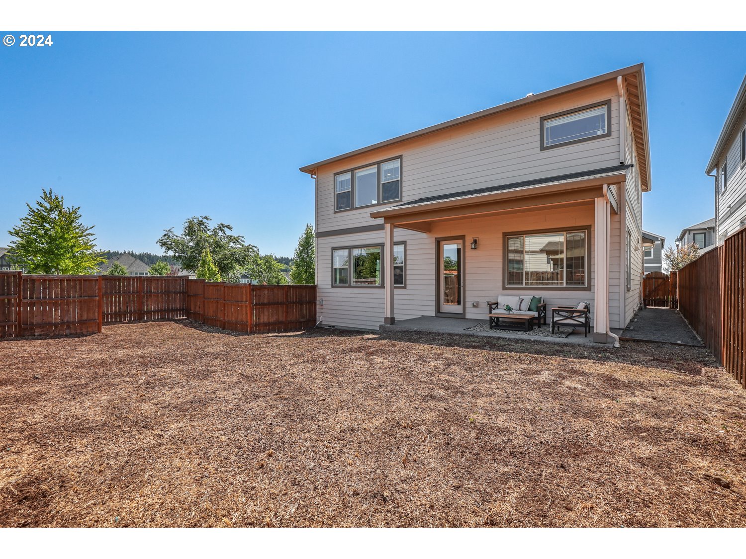 16747 SW LARKSPRING LN