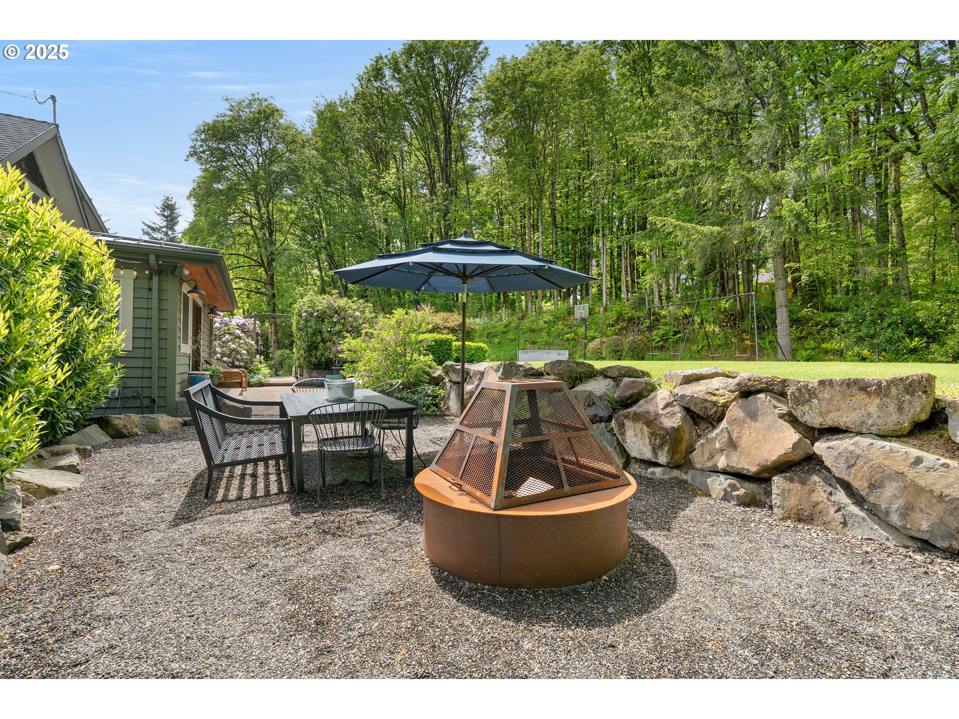 8427 NW SKYLINE BLVD, Portland