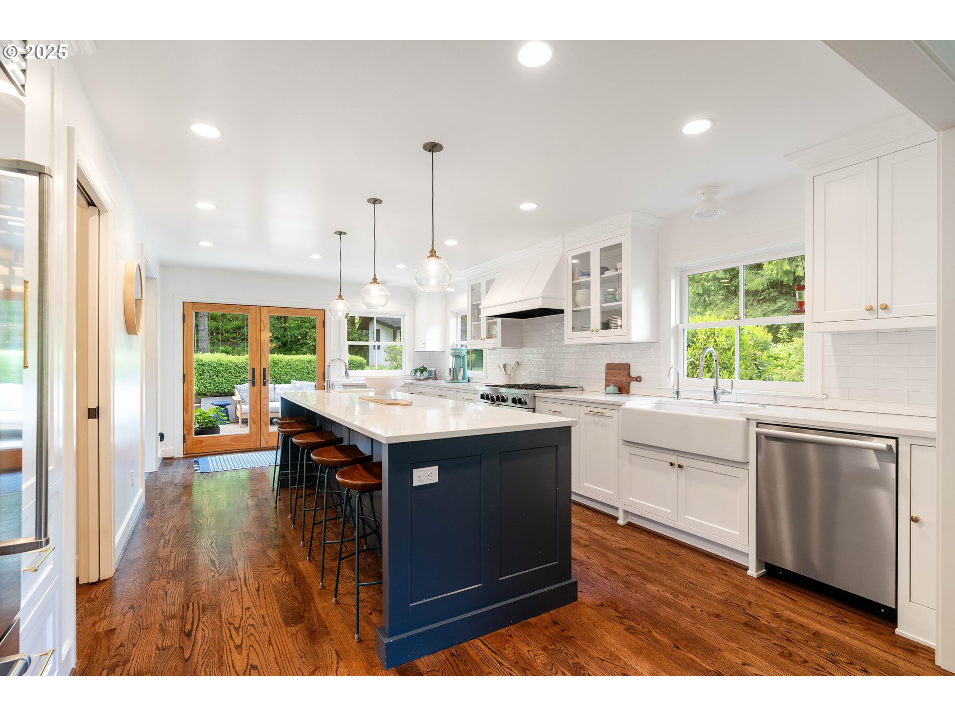 8427 NW SKYLINE BLVD, Portland