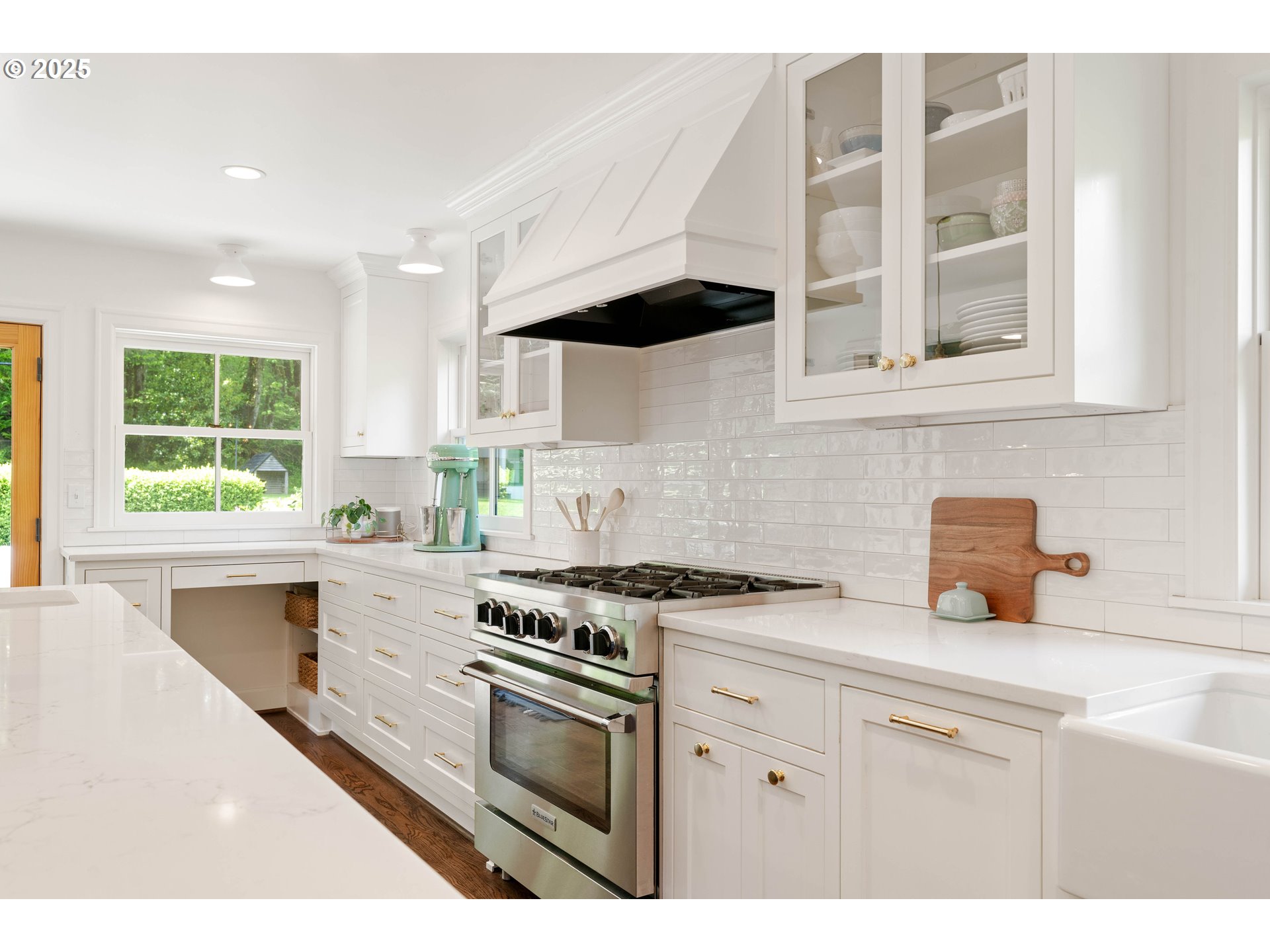 8427 NW SKYLINE BLVD, Portland